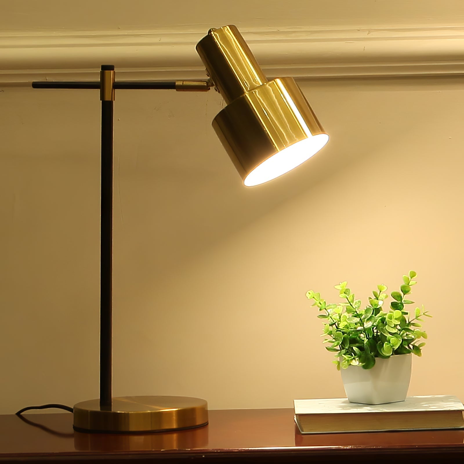 Lento Bedside Lamp Table Lamp