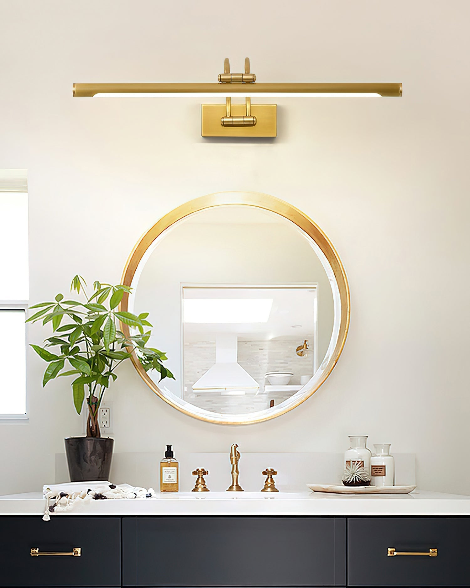 Linear Vanity Bracket Light Wall Light