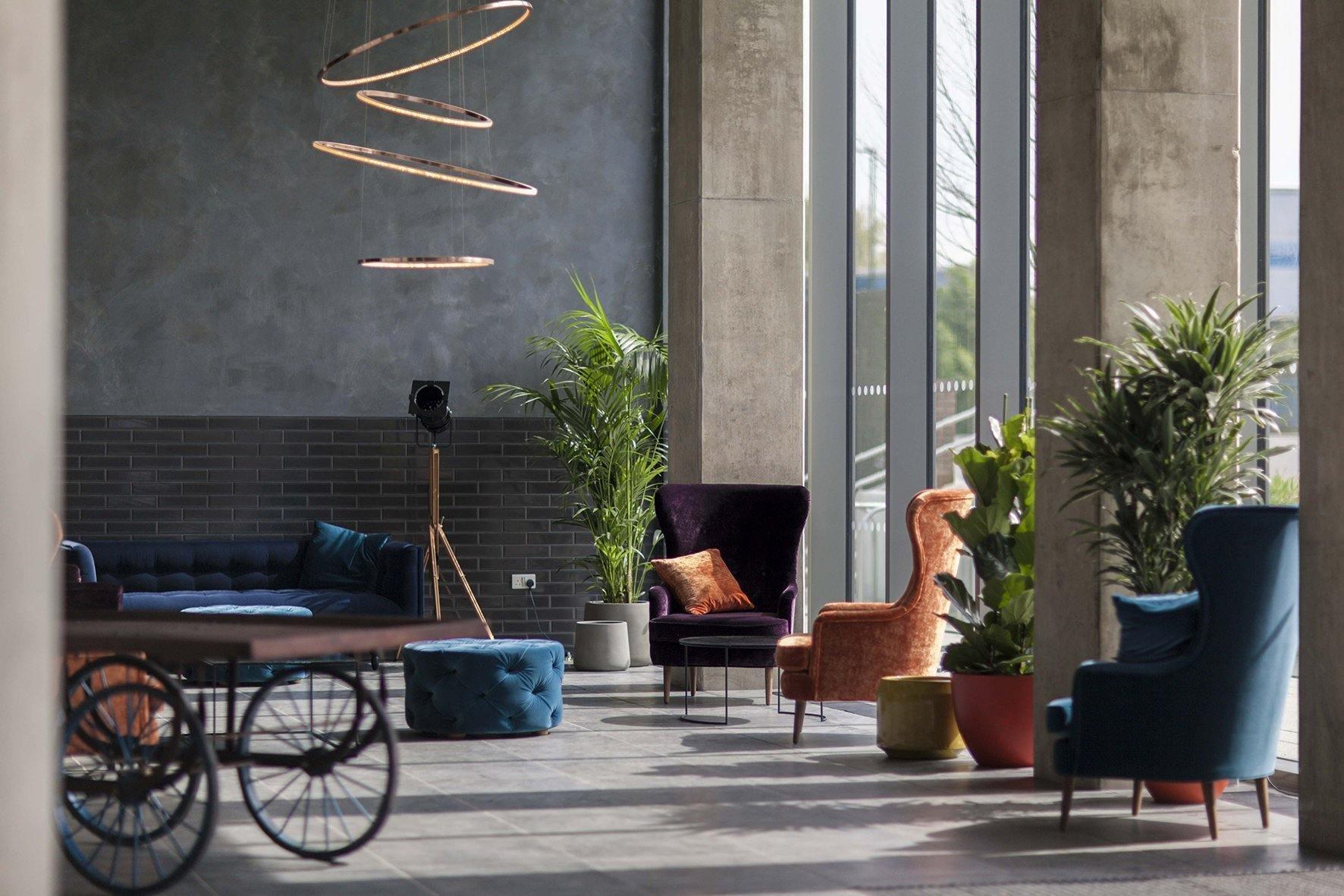 Aveline Chandelier