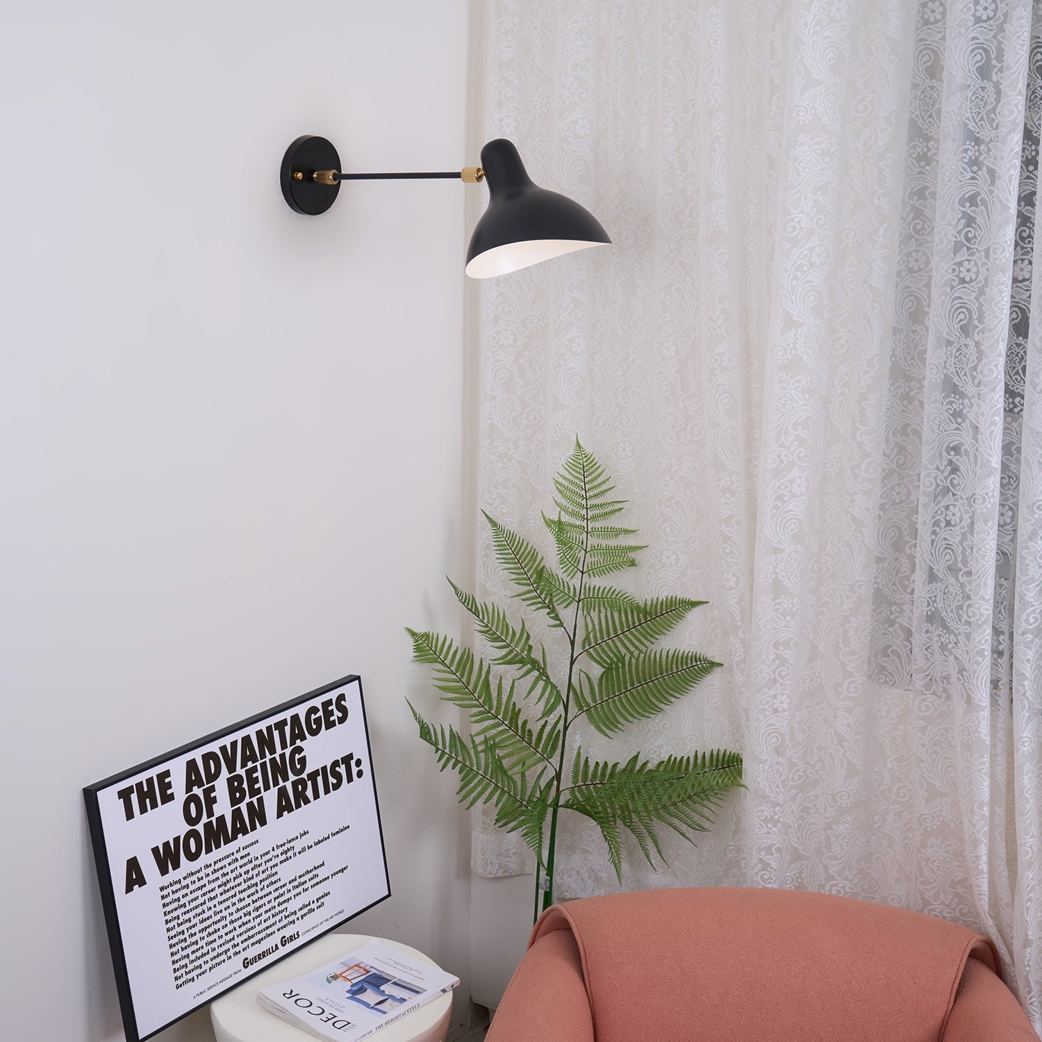 Mantis Wall Lamp 17.7