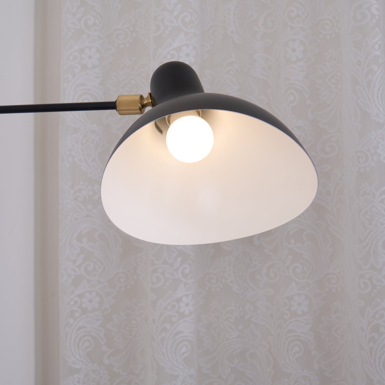 Mantis Wall Lamp 17.7