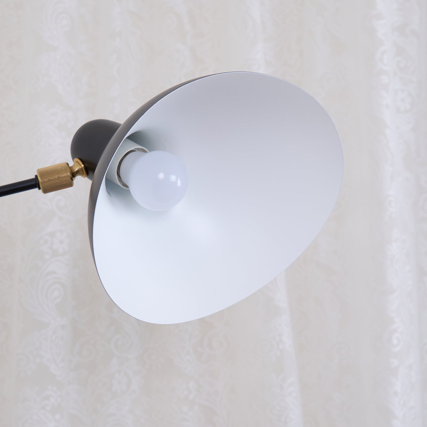 Mantis Wall Lamp 17.7