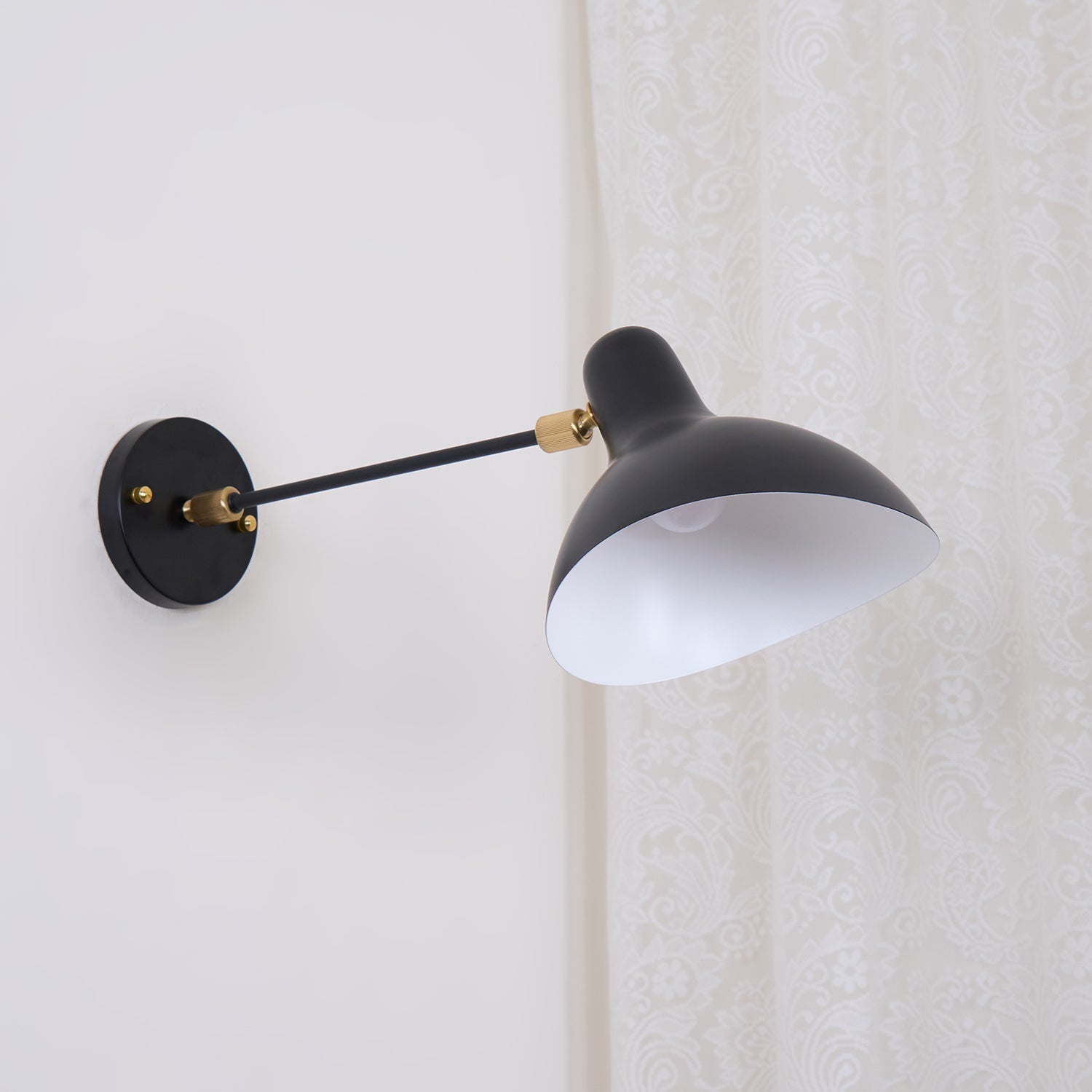 Mantis Wall Lamp 17.7