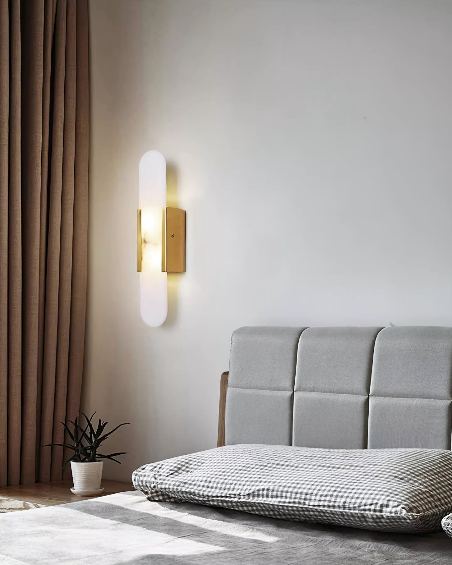 Melange Elongated Alabaster Wall Sconce
