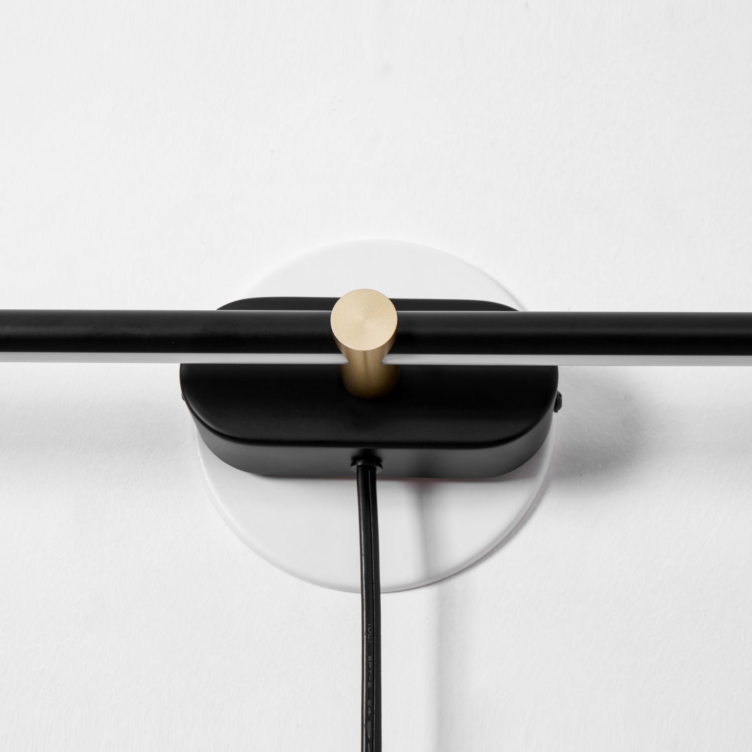 Minimalist Linear Plug-in Wall Lamp Vanity Light