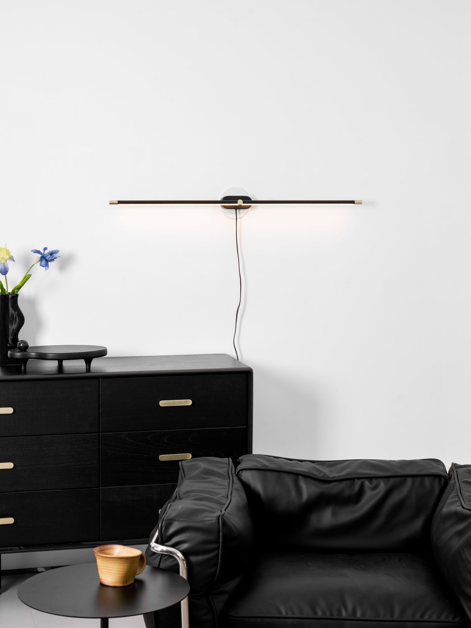Minimalist Linear Plug-in Wall Lamp Vanity Light