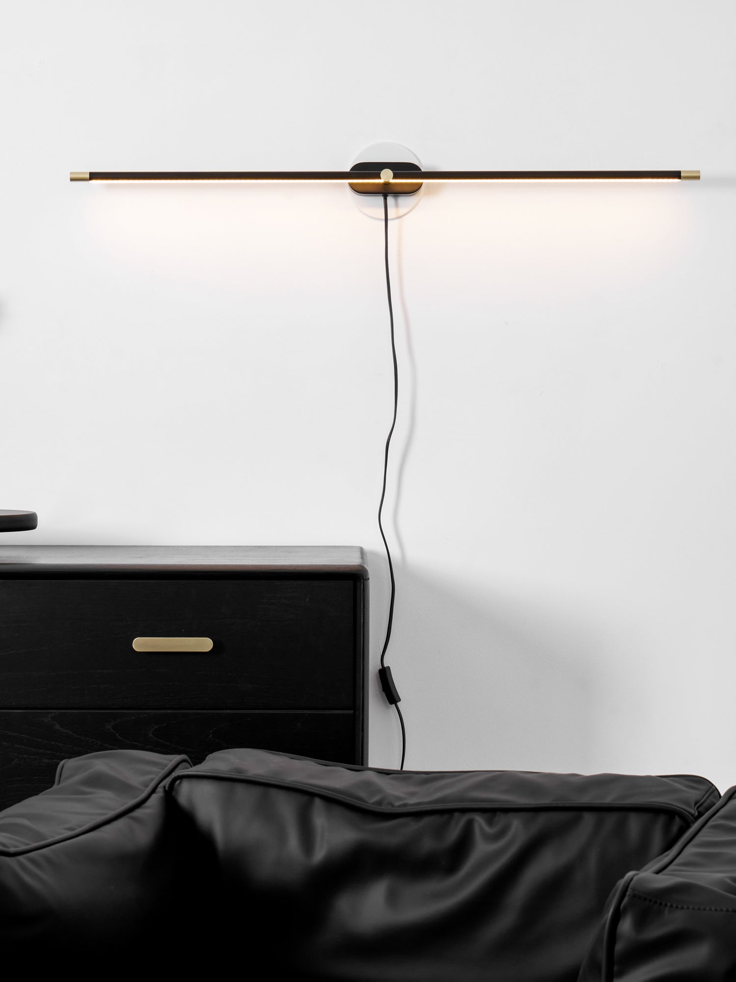 Minimalist Linear Plug-in Wall Lamp Vanity Light