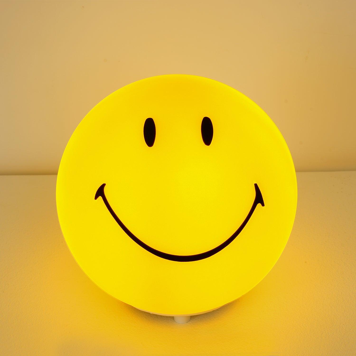 Smiling Reading Light Table Lamp detail view 33