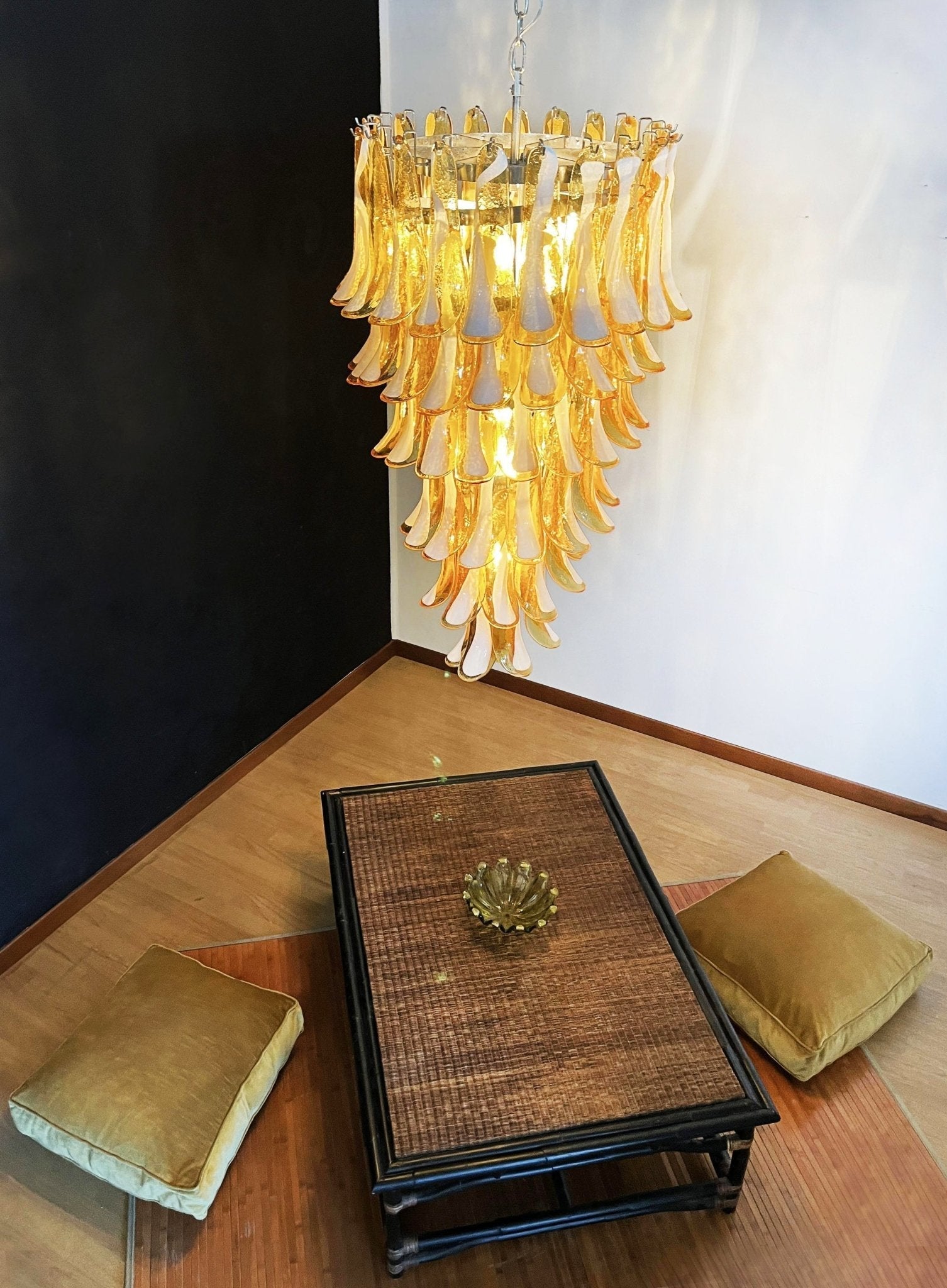 Murano Amber Petals Spiral Chandelier detail view 14