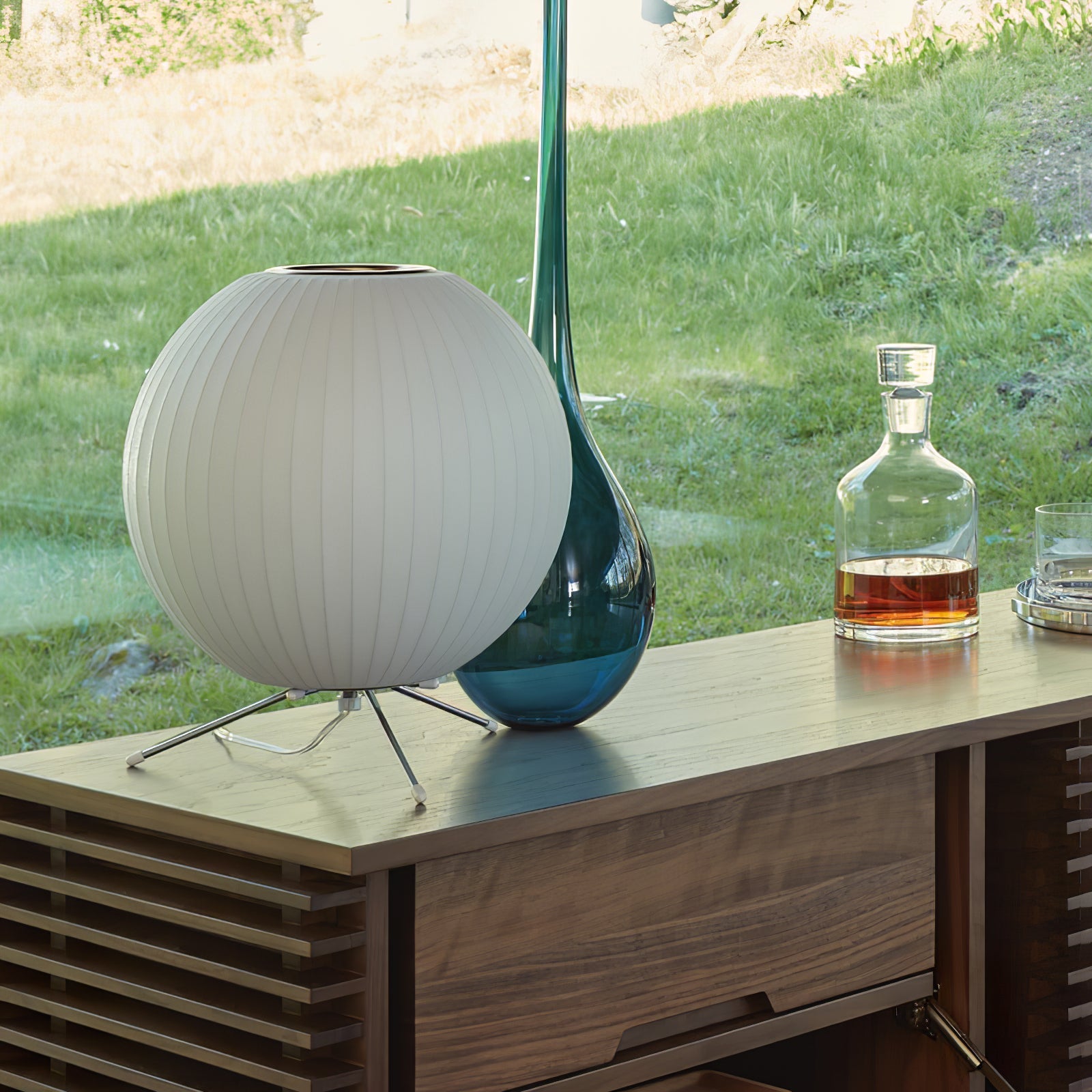 Nelson Tripod Accent Lamp Table Lamp