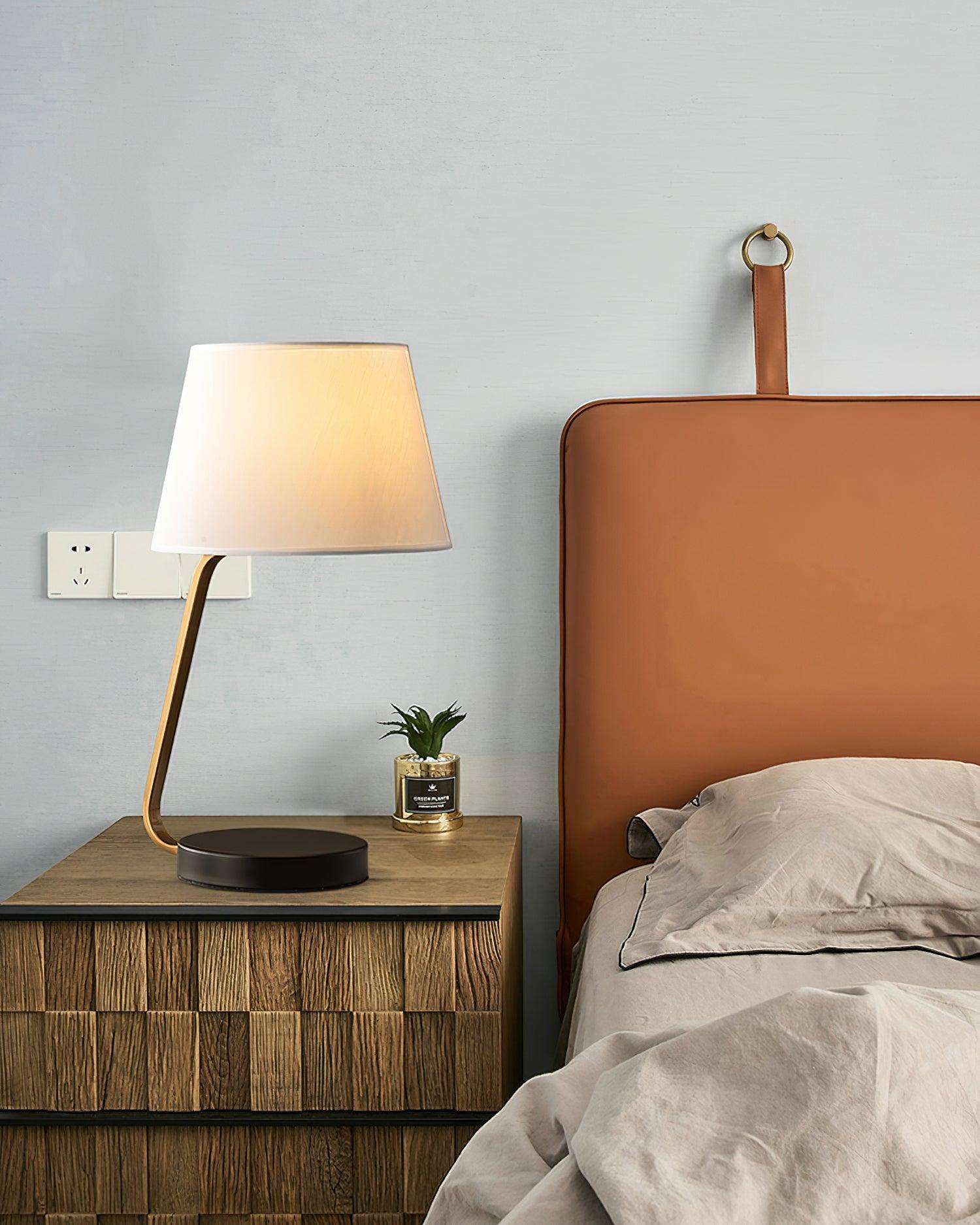 Noir Arc Table Lamp 10.6