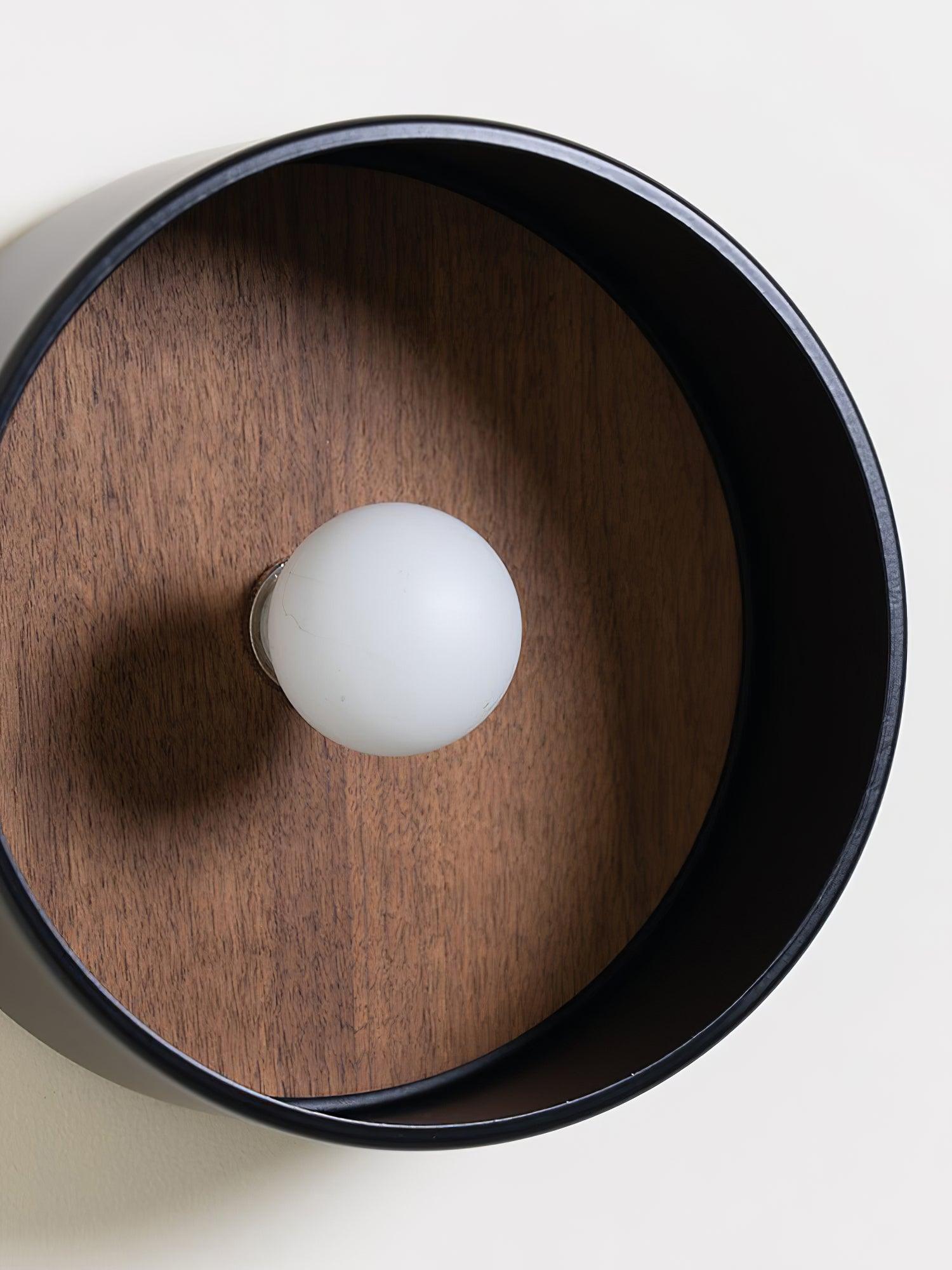 Odis Sconce 7.9