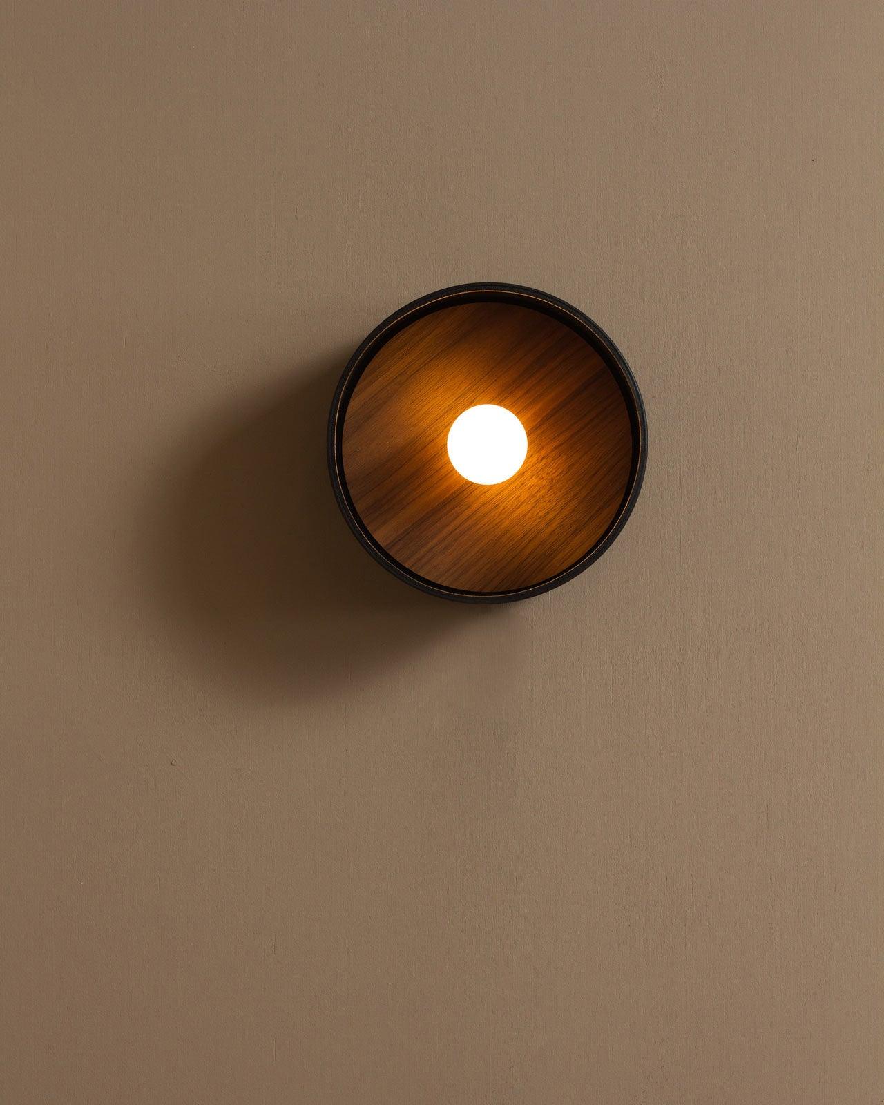 Odis Sconce 7.9