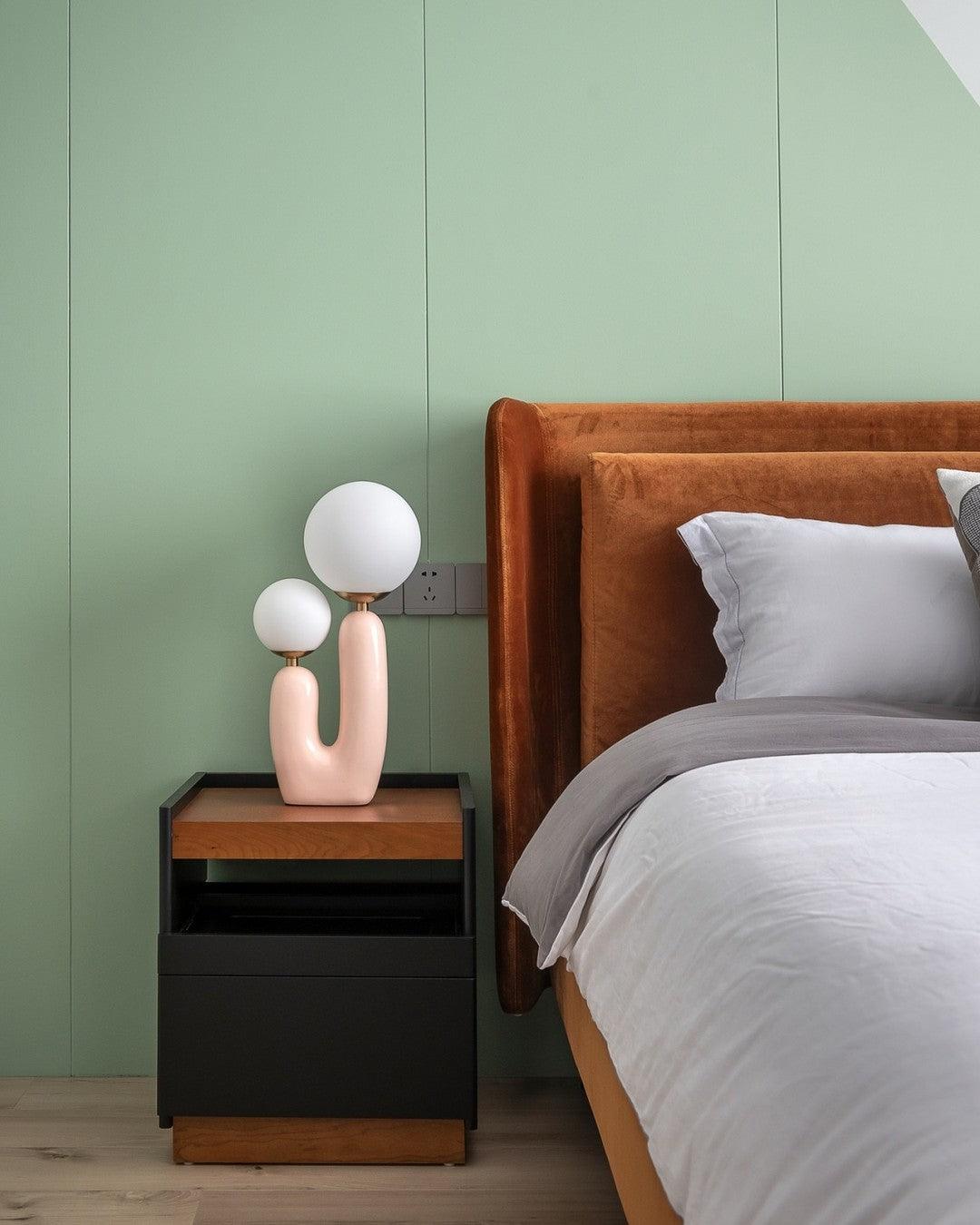 Oo Smooth Table Lamp 10.2