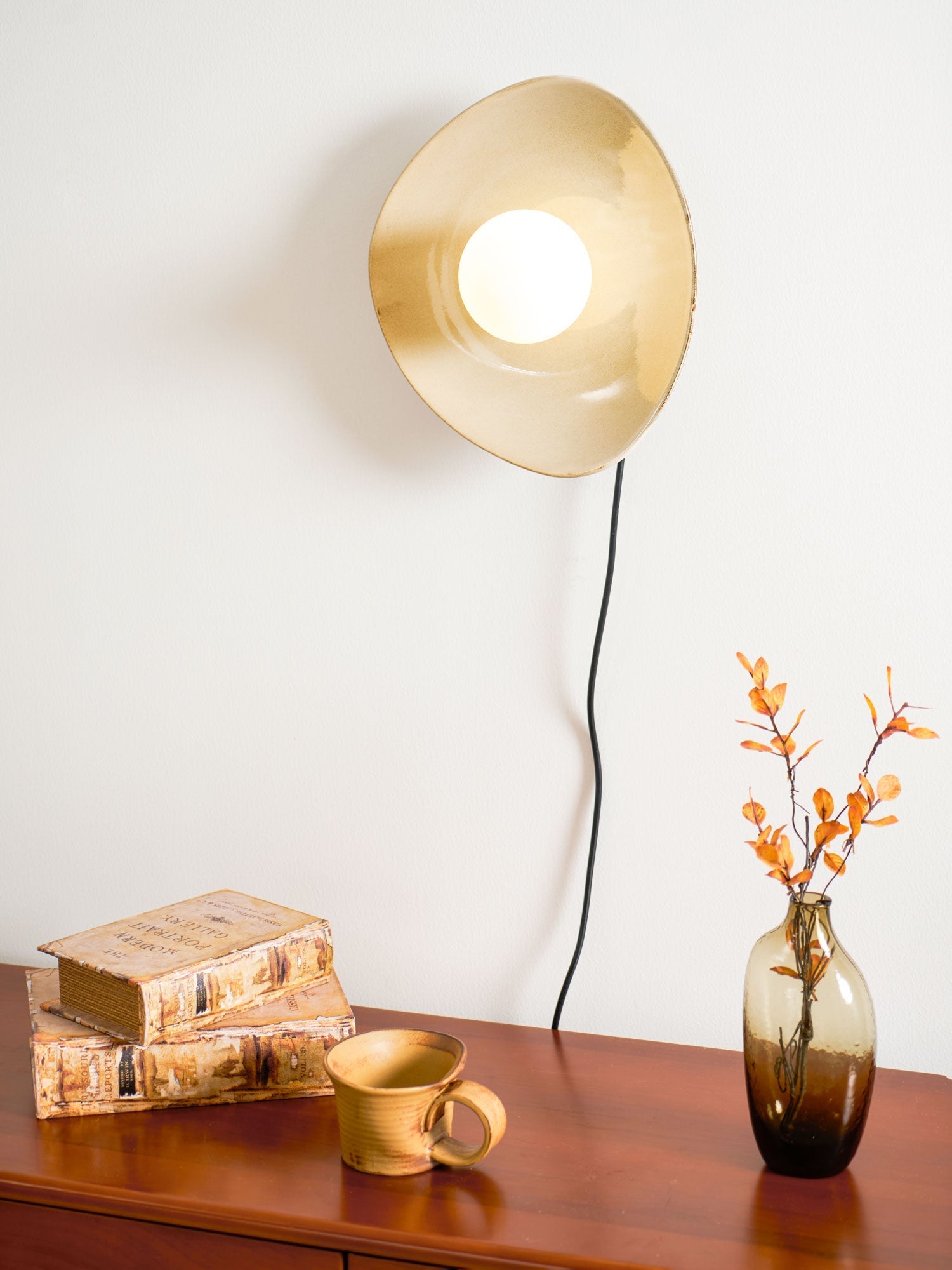 Pebble Disc Plug-in Wall Light detail view 15