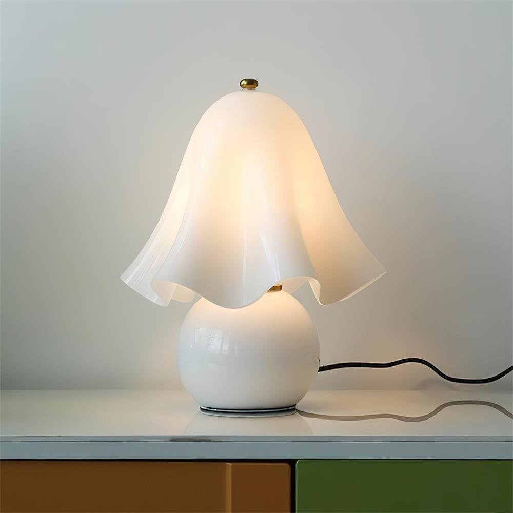 Petalia Table Lamp