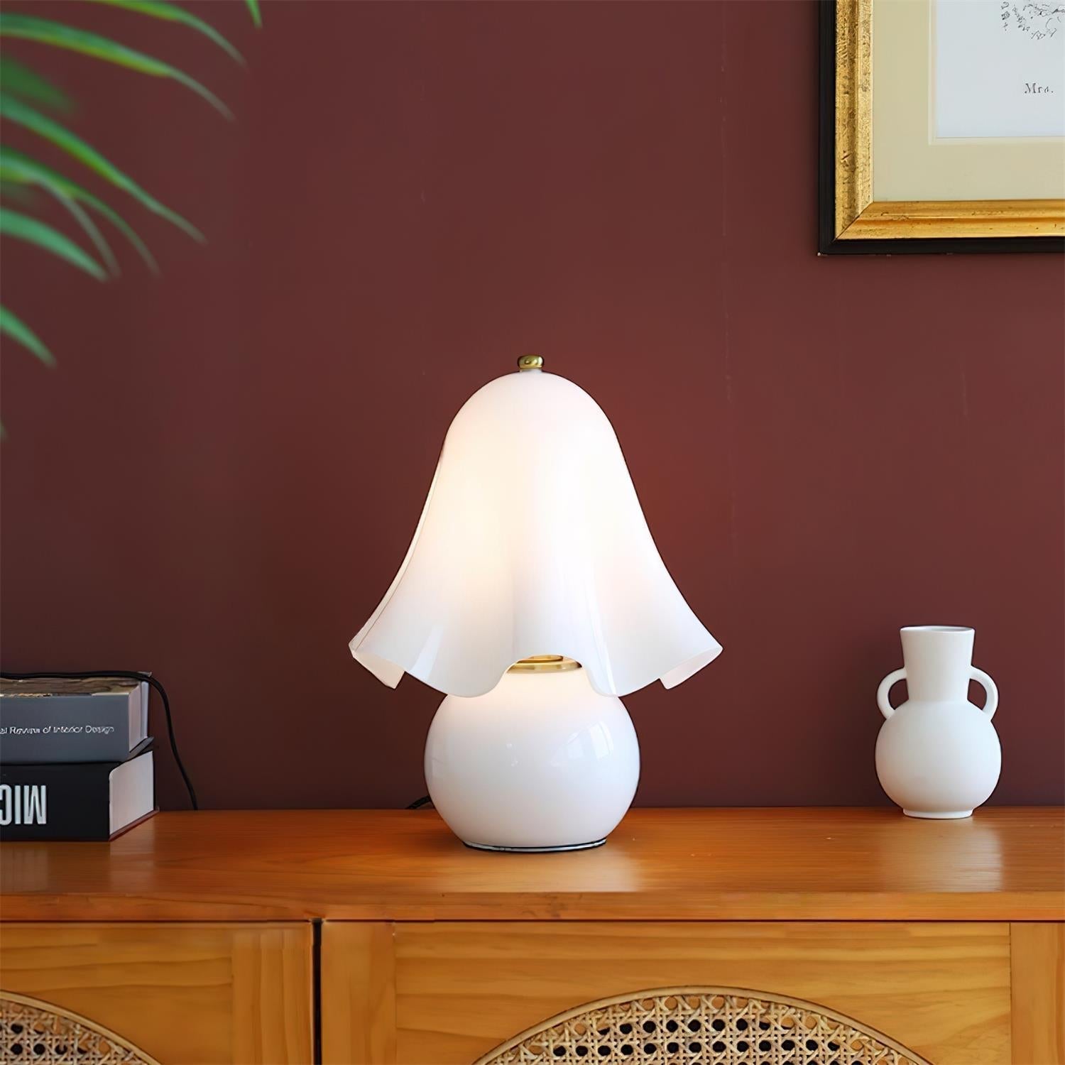 Petalia Table Lamp