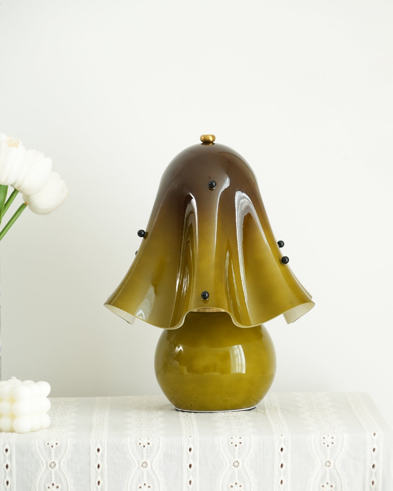 Petalia Table Lamp