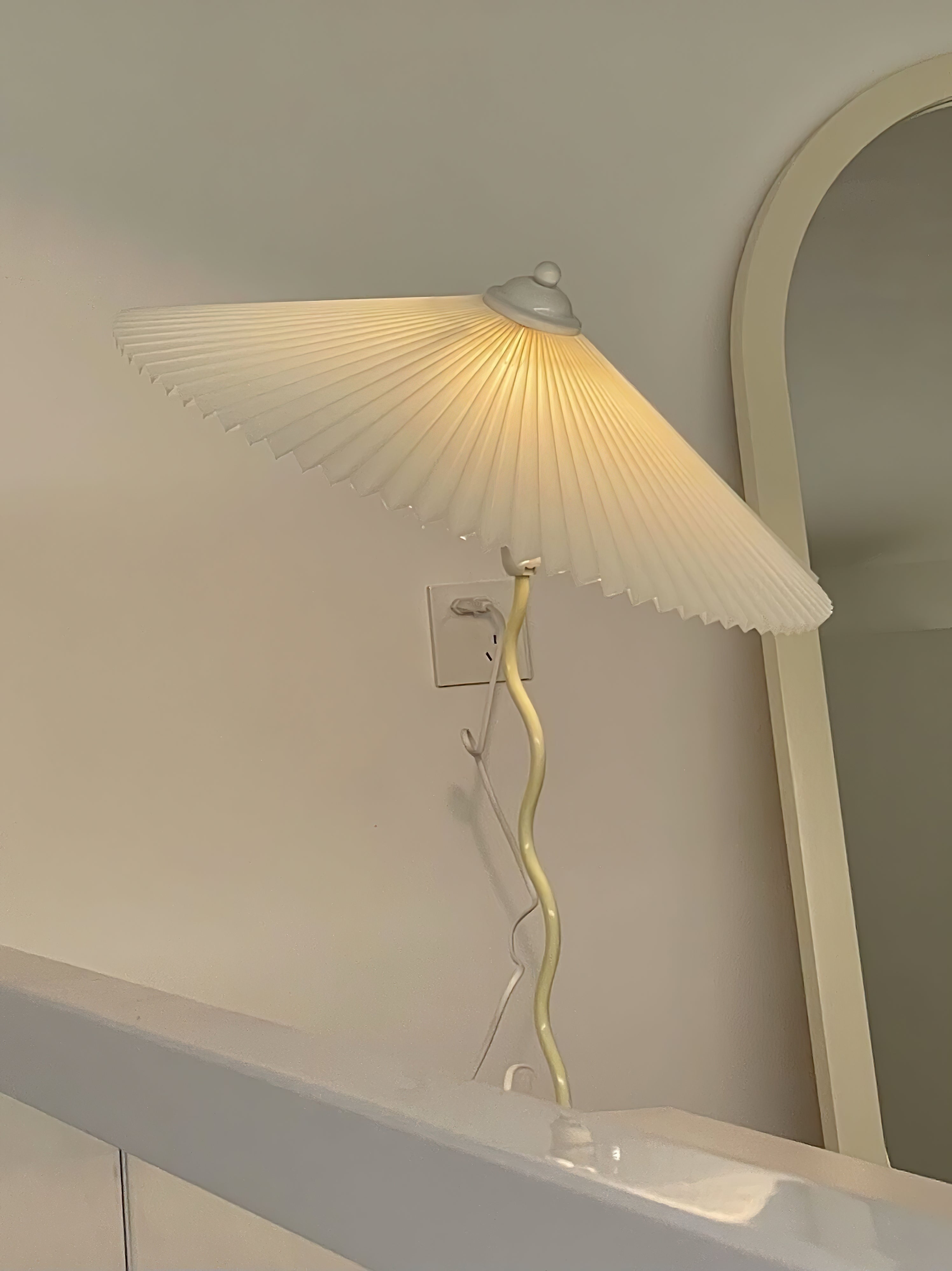 Pleated Hat Portable Lamp Table Lamp