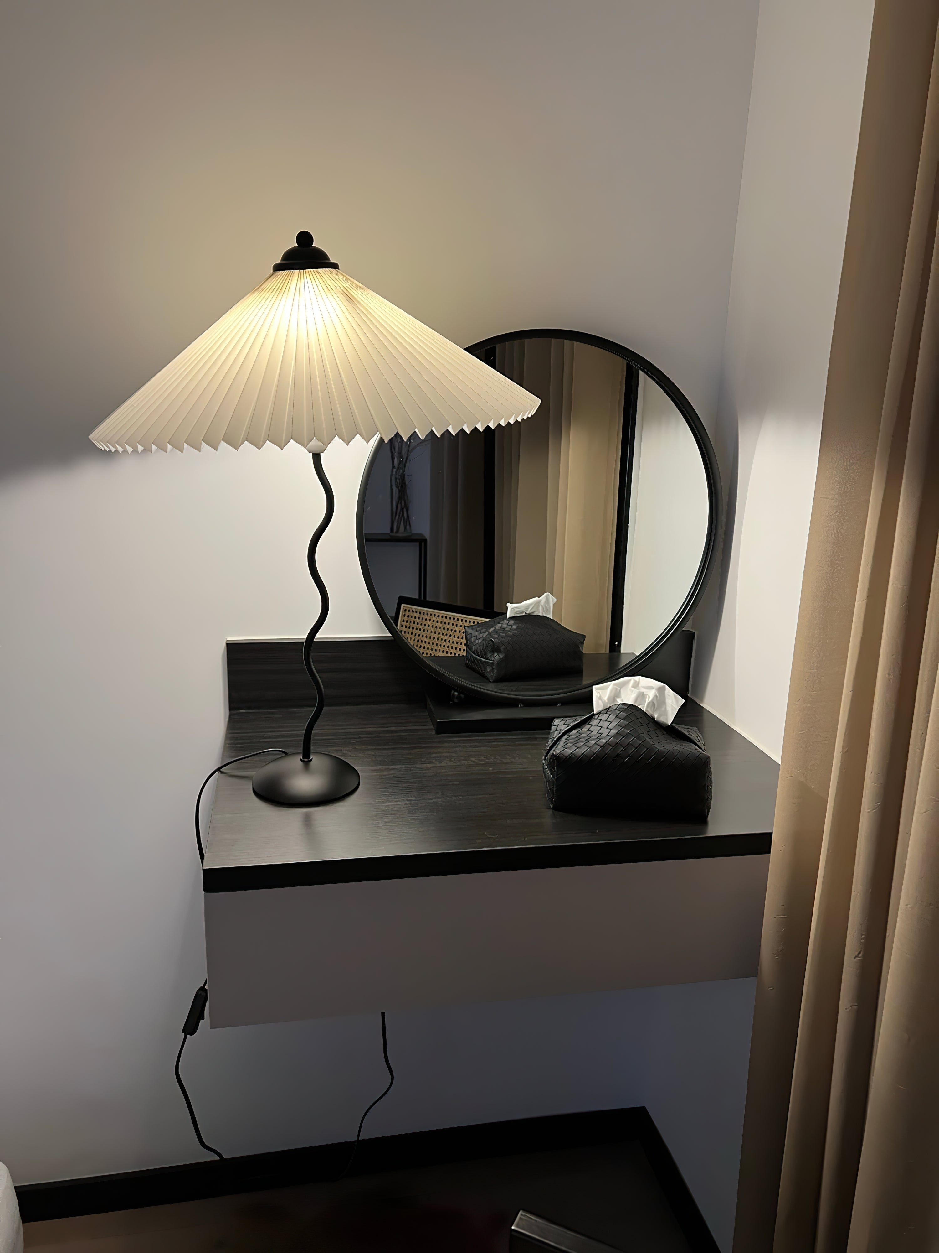 Pleated Hat Portable Lamp Table Lamp