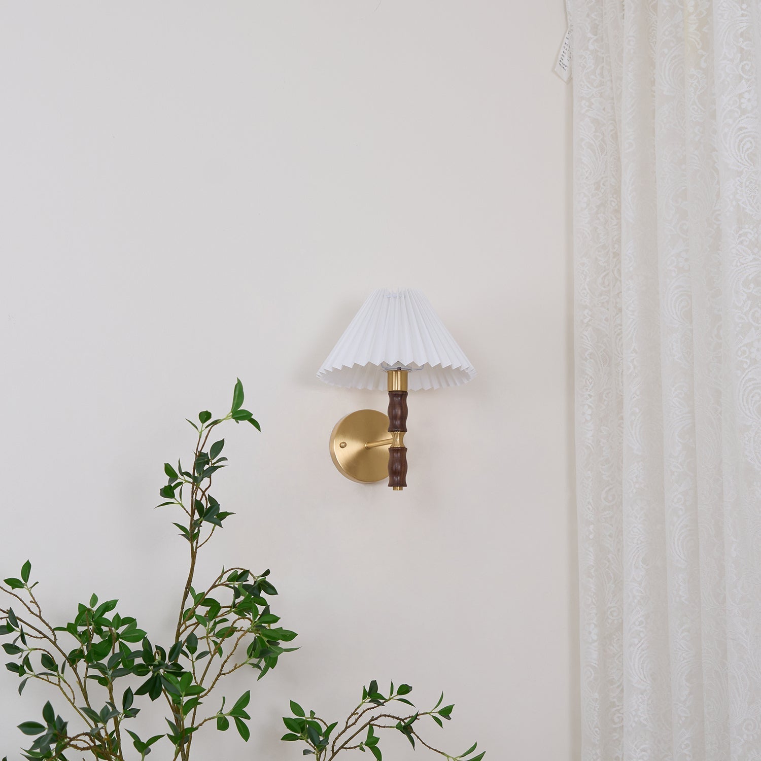 Pleated Walnut Lamp Bracket Wall Light