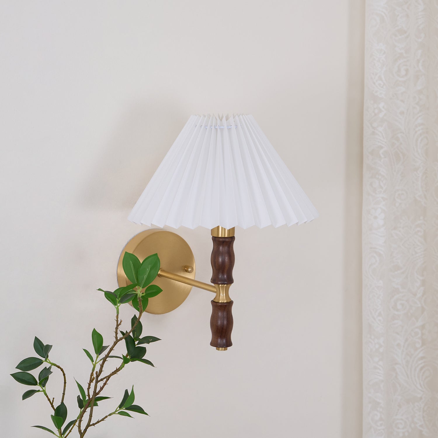 Pleated Walnut Lamp Bracket Wall Light