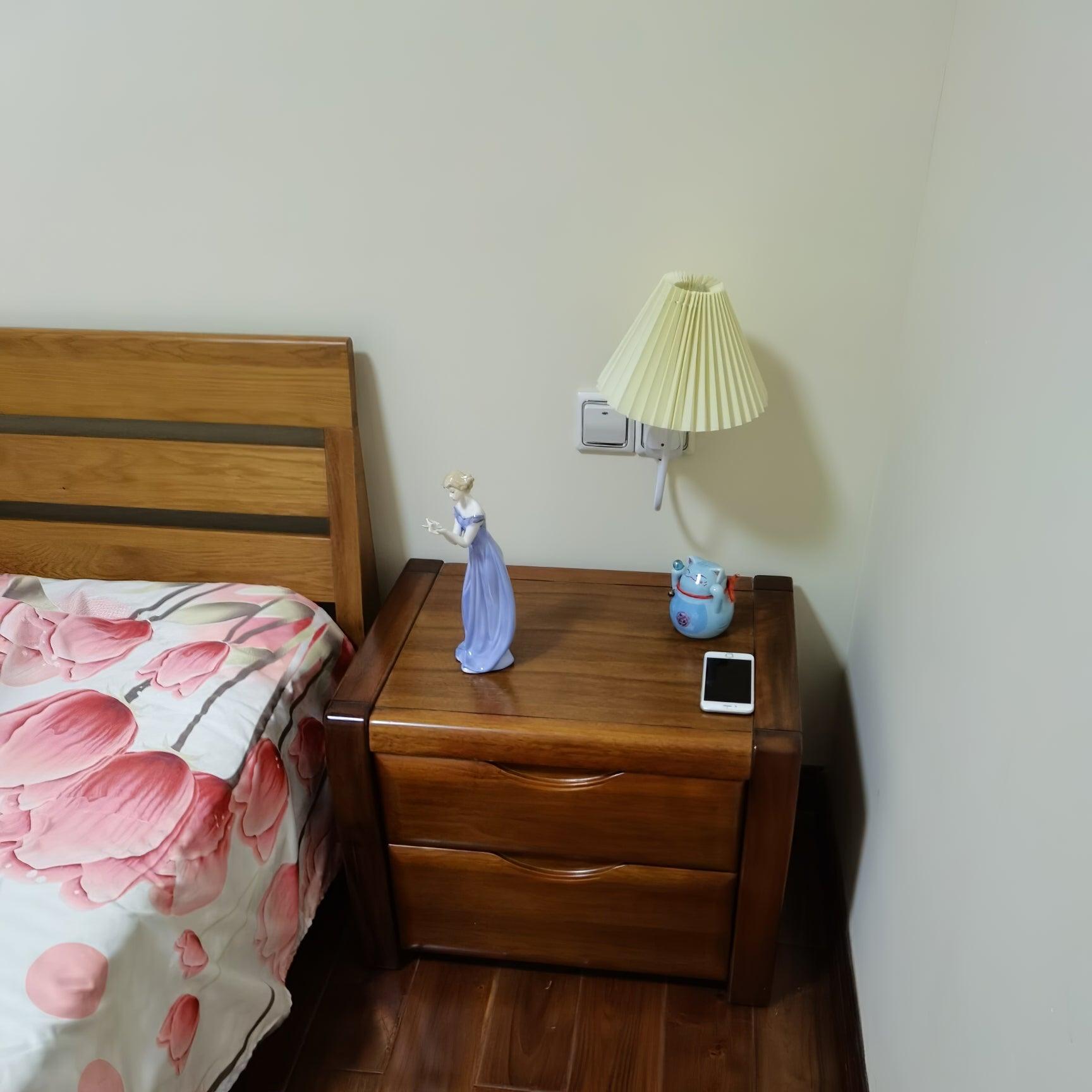 Plug-in Wall Sconce