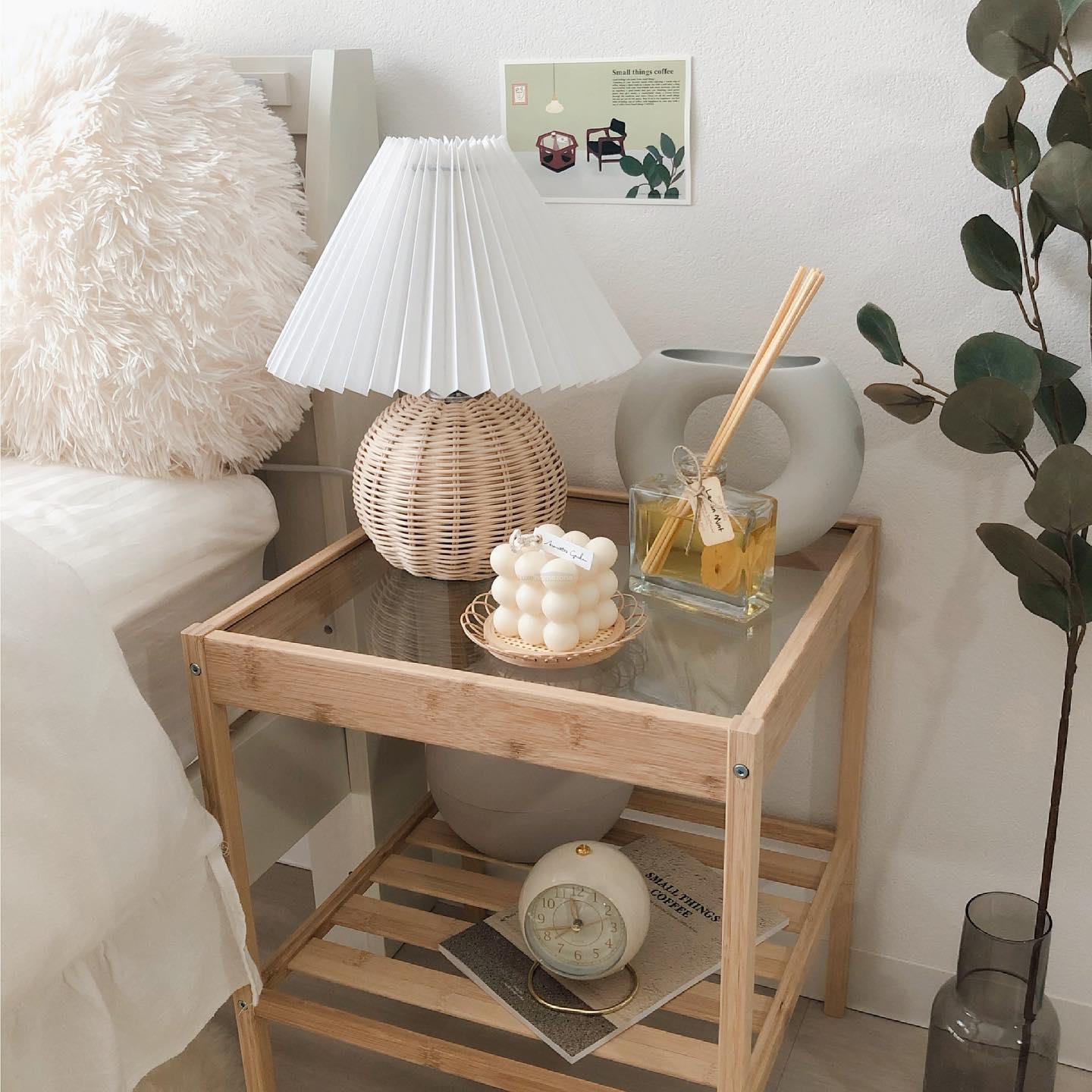 Rattan Pleated Table lamp 9.4