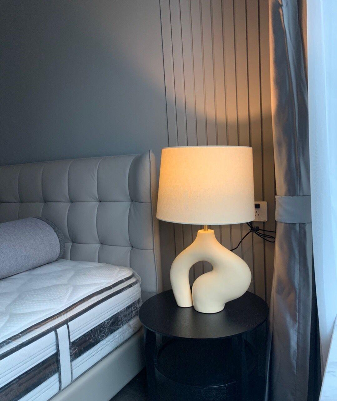 Resin Art Table Lamp 15.7