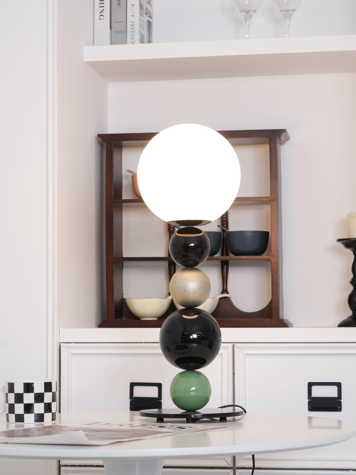 Round Balls Stacking Table Lamp 7.9