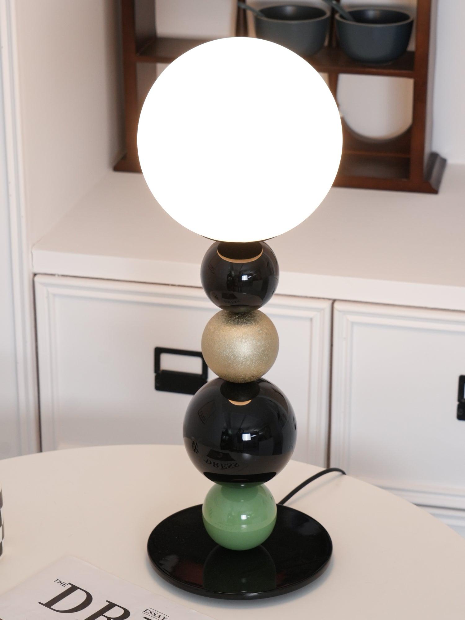 Round Balls Stacking Table Lamp 7.9