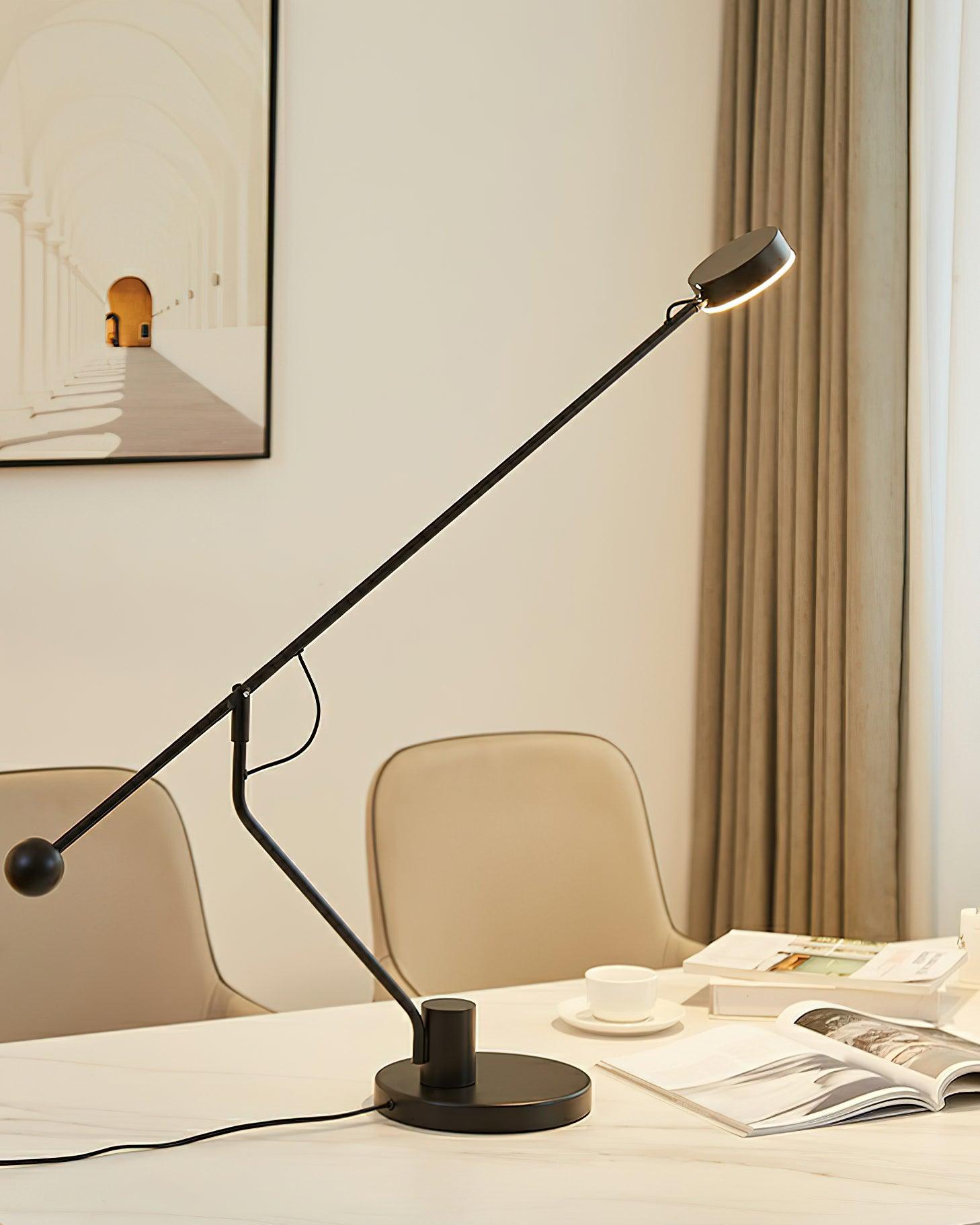 Shadow Pole Table Lamp 42.1