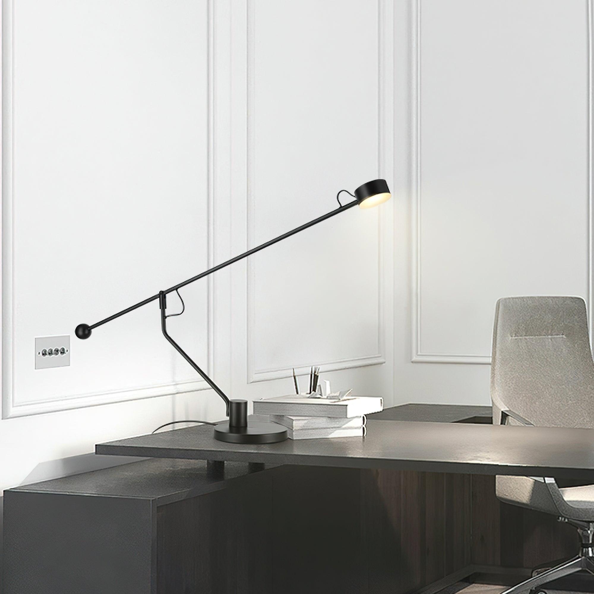 Shadow Pole Table Lamp 42.1
