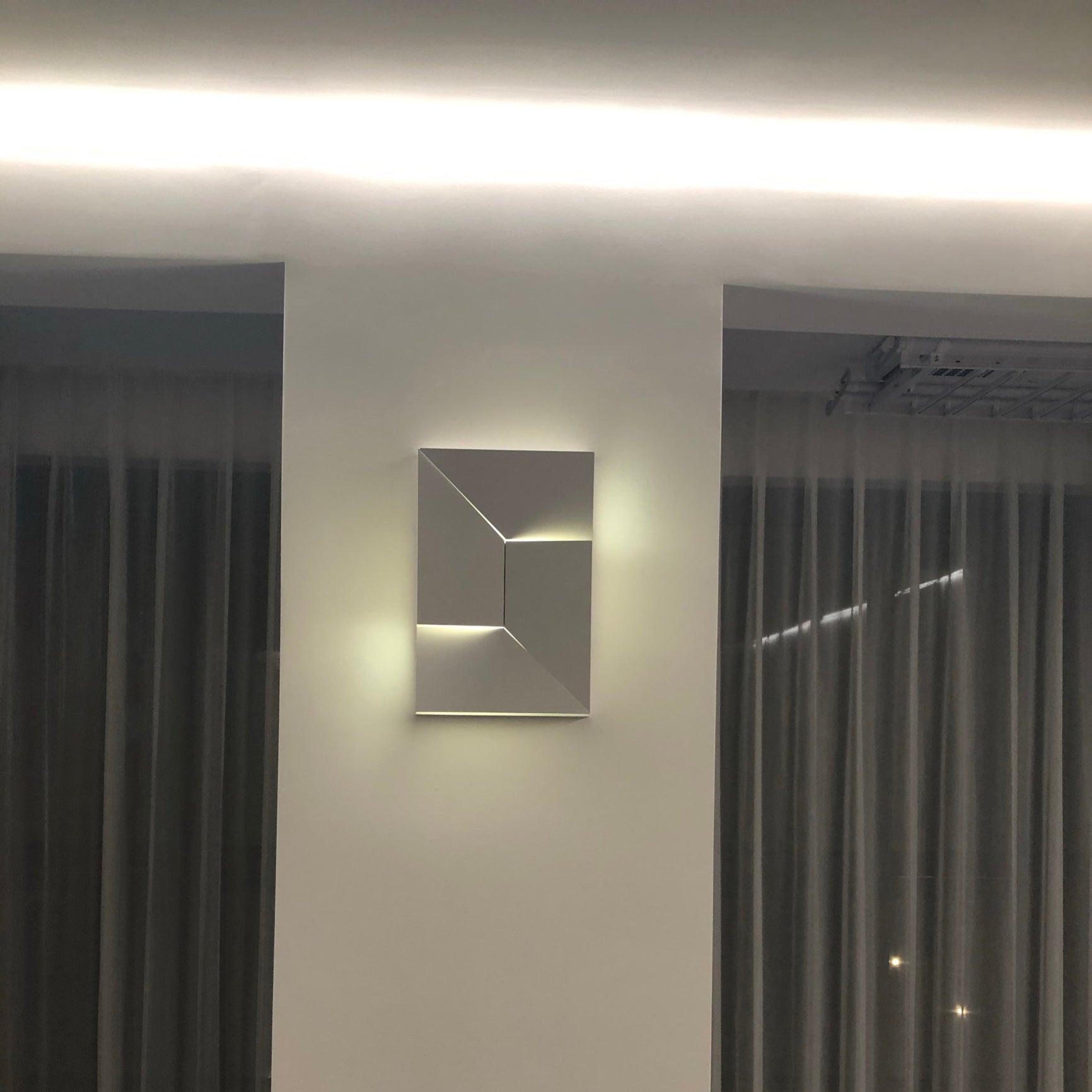 Shadows Grand Wall-mounted Light Wall Light - L 23.6 x W 23.6 Metal, Hardwired Wall Sconce, detail 42