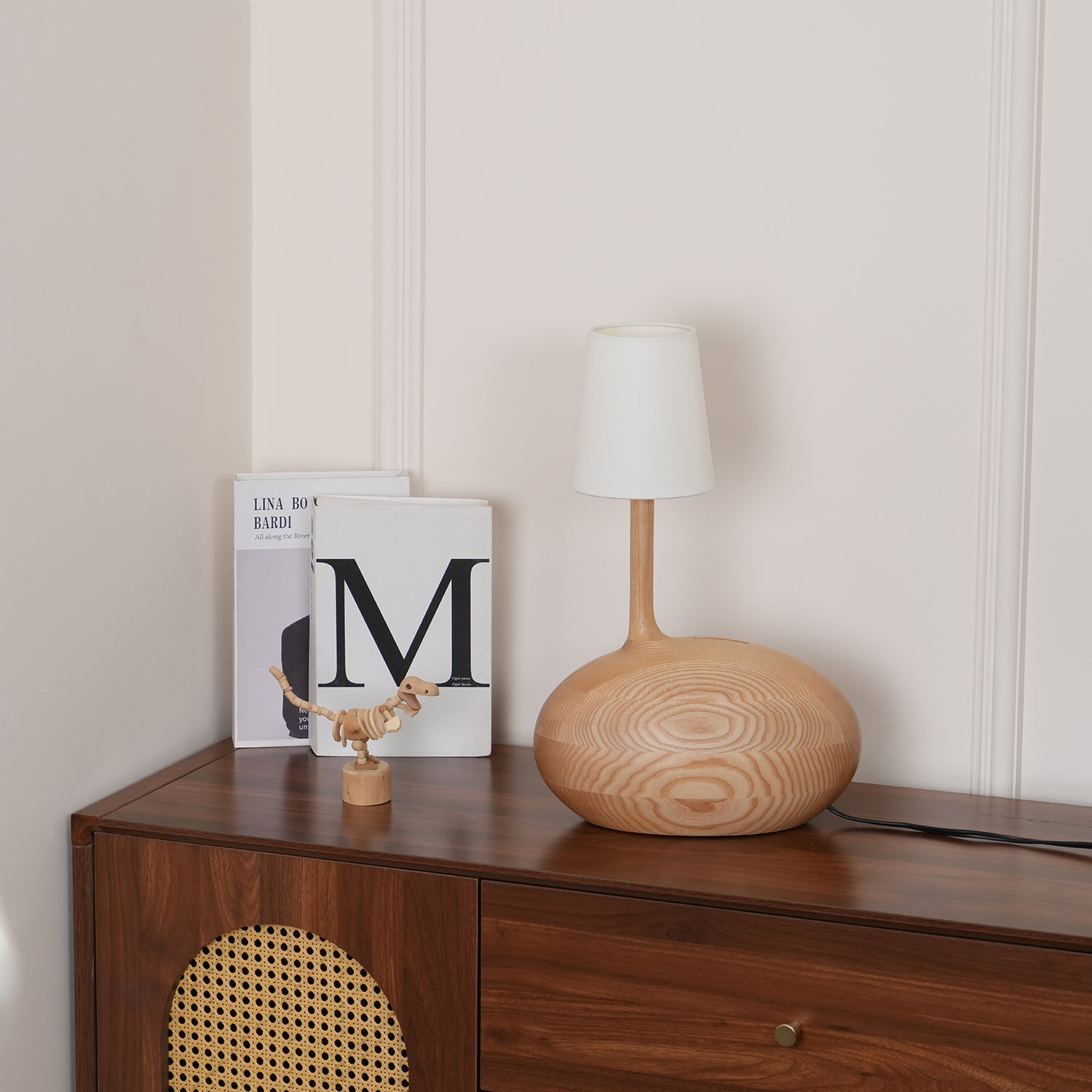 Snail Table Lamp 15.7