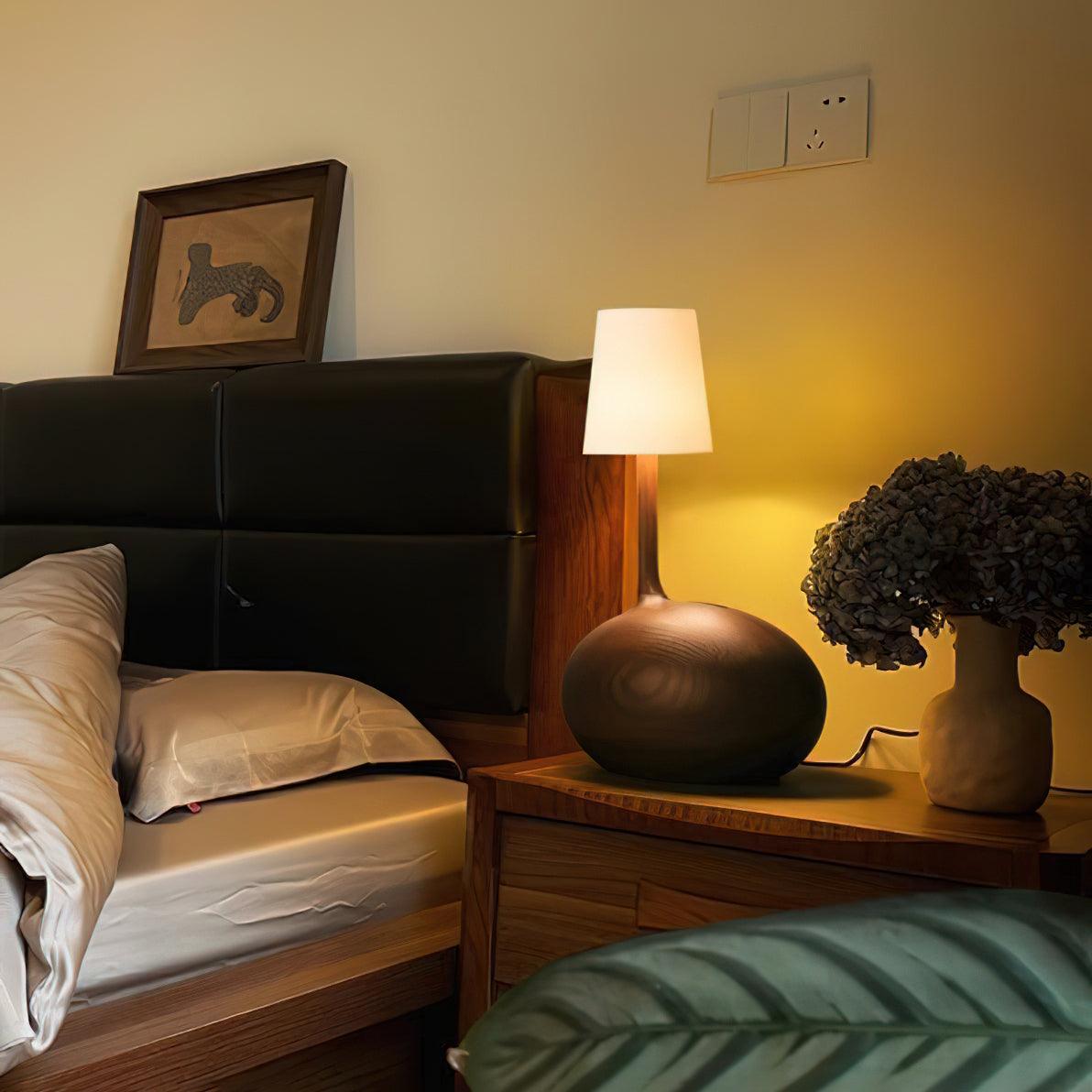 Snail Table Lamp 15.7