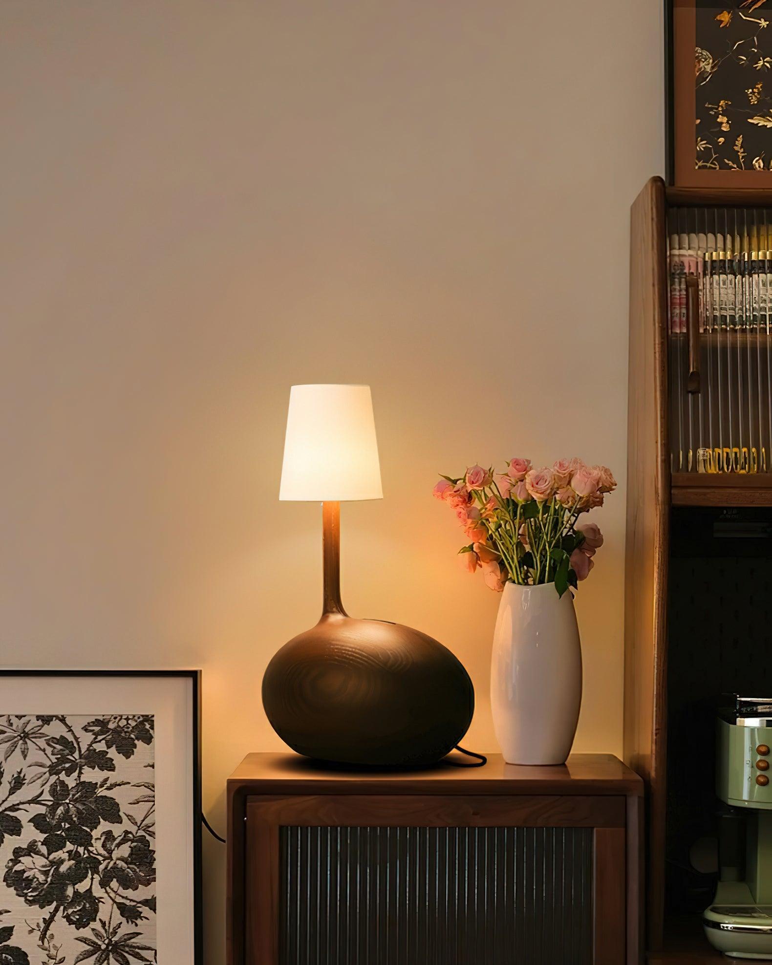 Snail Table Lamp 15.7