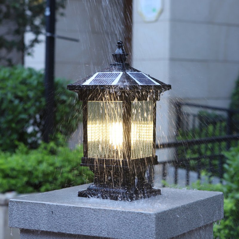 Solar Classic Lantern Outdoor Light