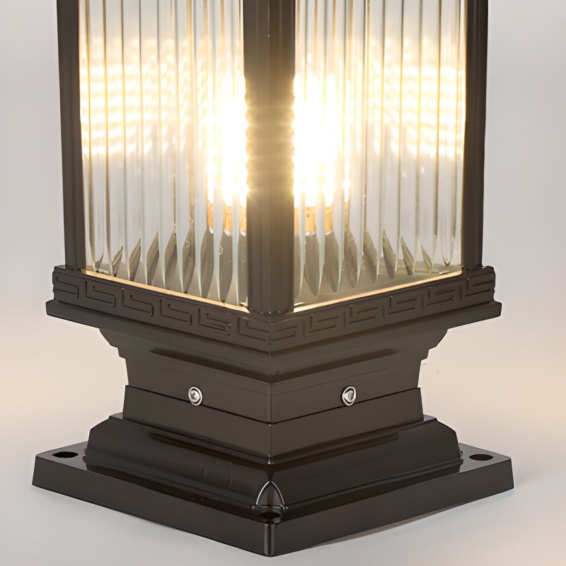 Solar Classic Lantern Outdoor Light