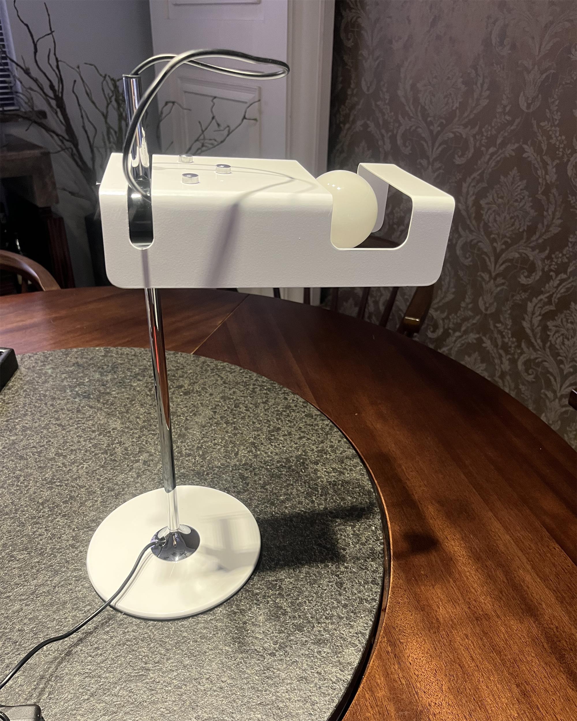 Spider Table Lamp 9.1