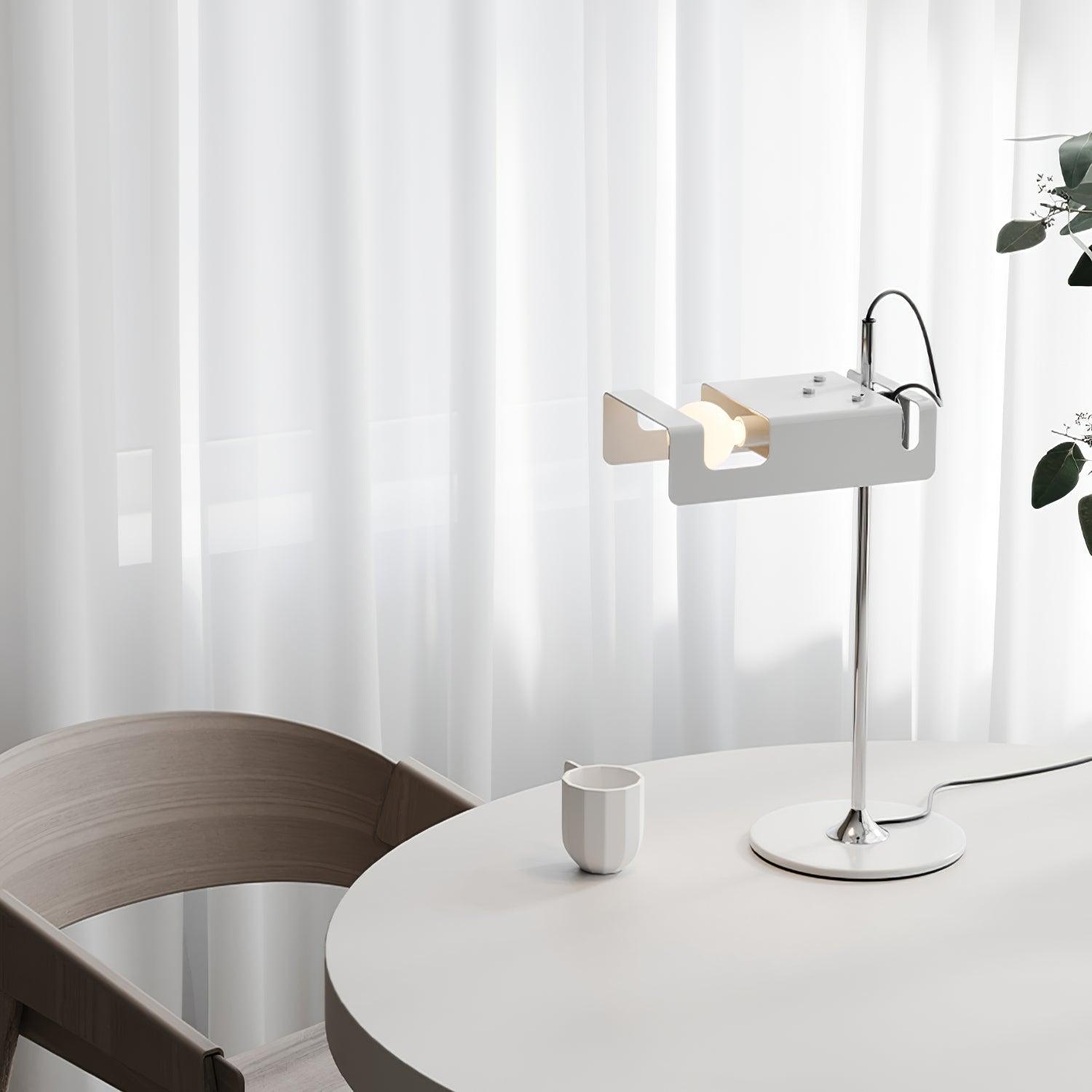 Spider Table Lamp 9.1