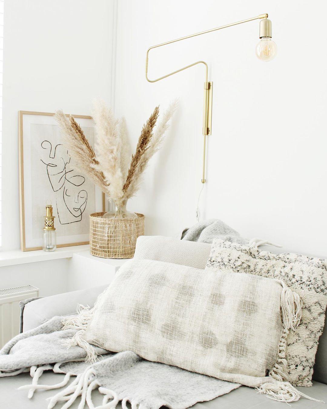 Swing Wall Lamp 27.6