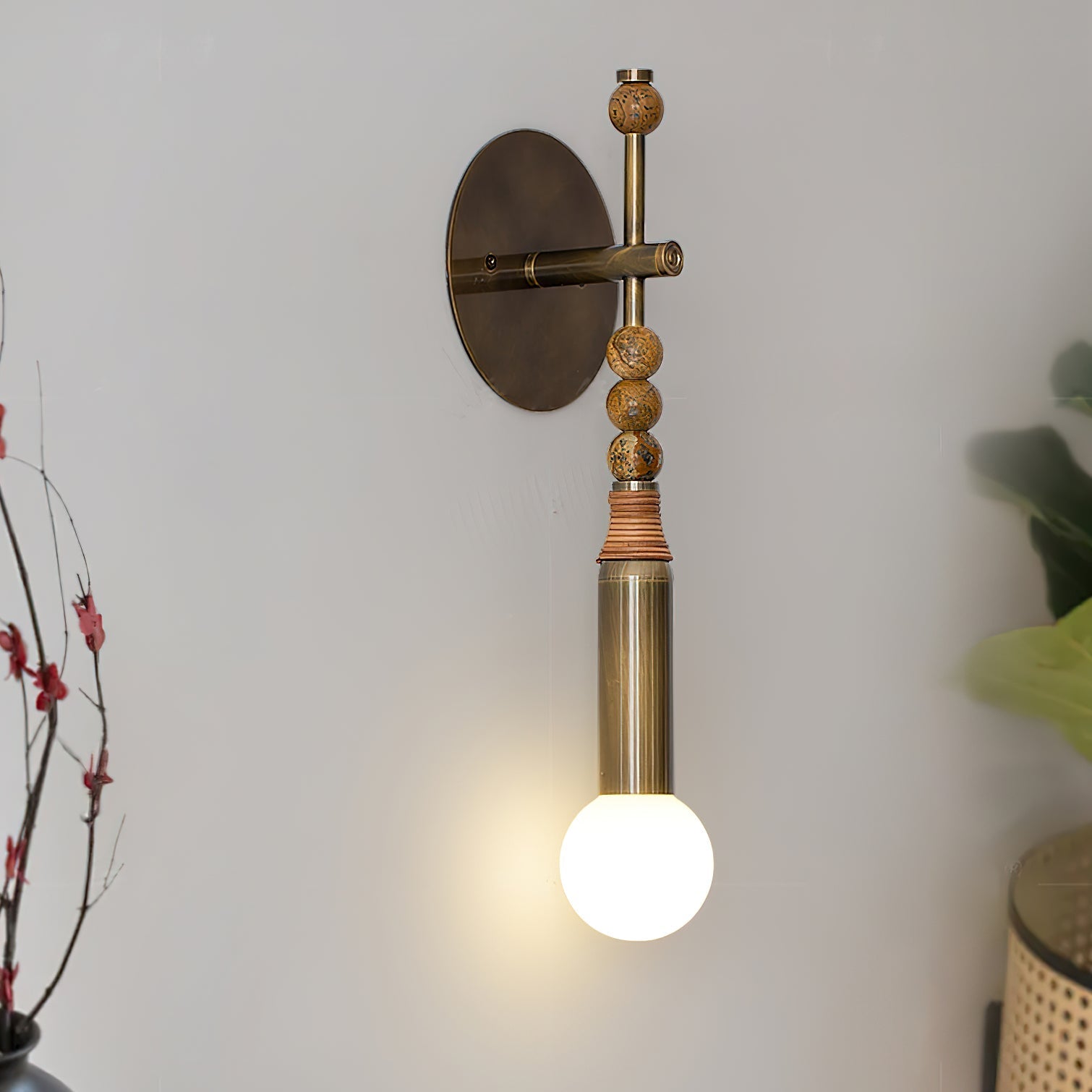 Toam Plug-in Wall Sconce