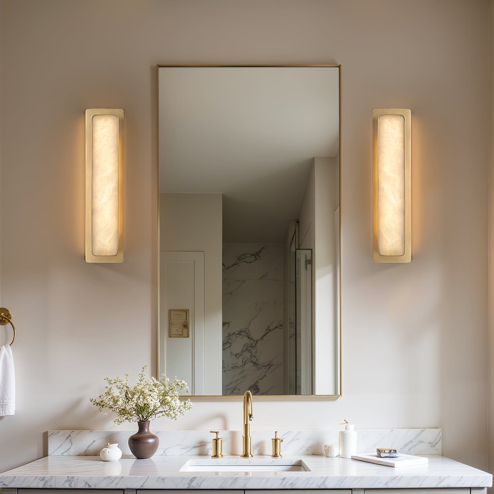 Velmora Wall Light