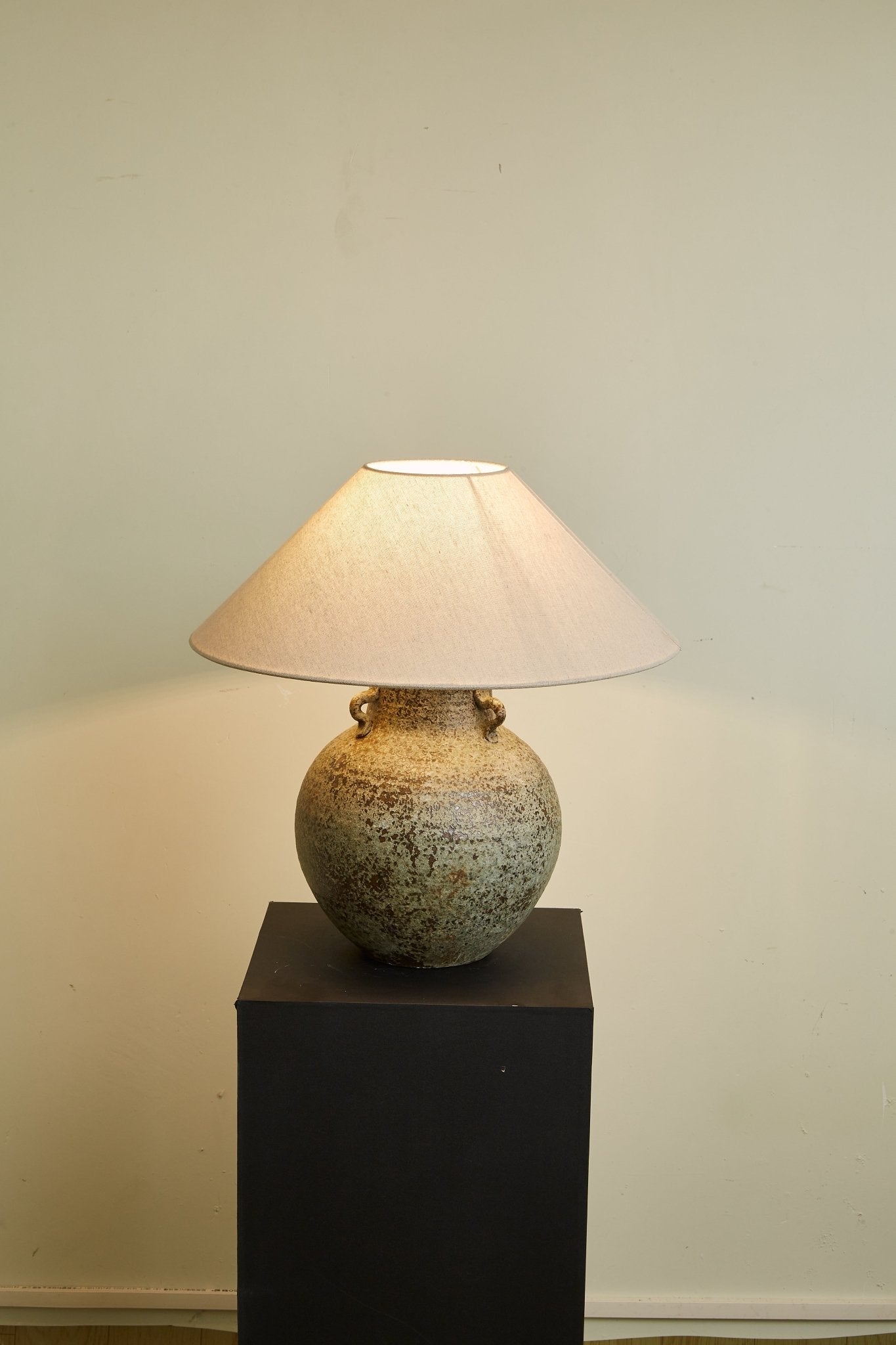 Verdigris Handle Table Lamp detail view 10