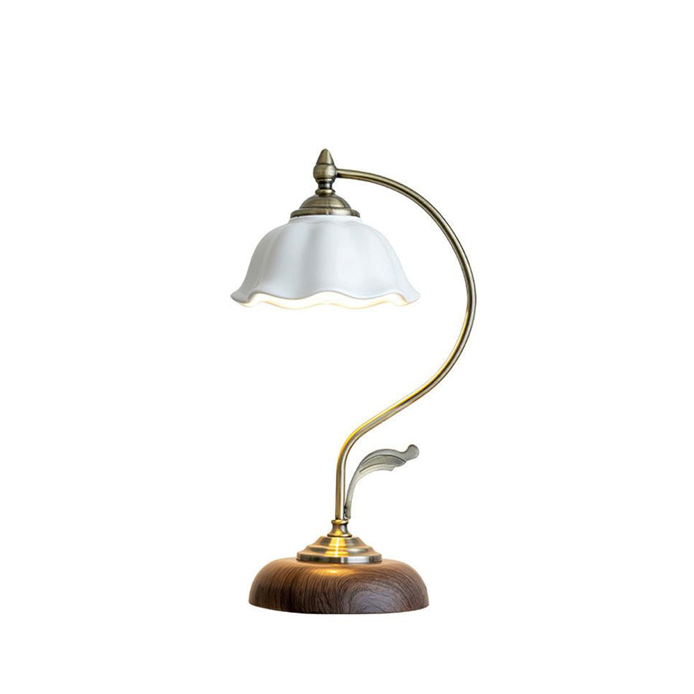 Vintage Laiton Table Lamp 6.7