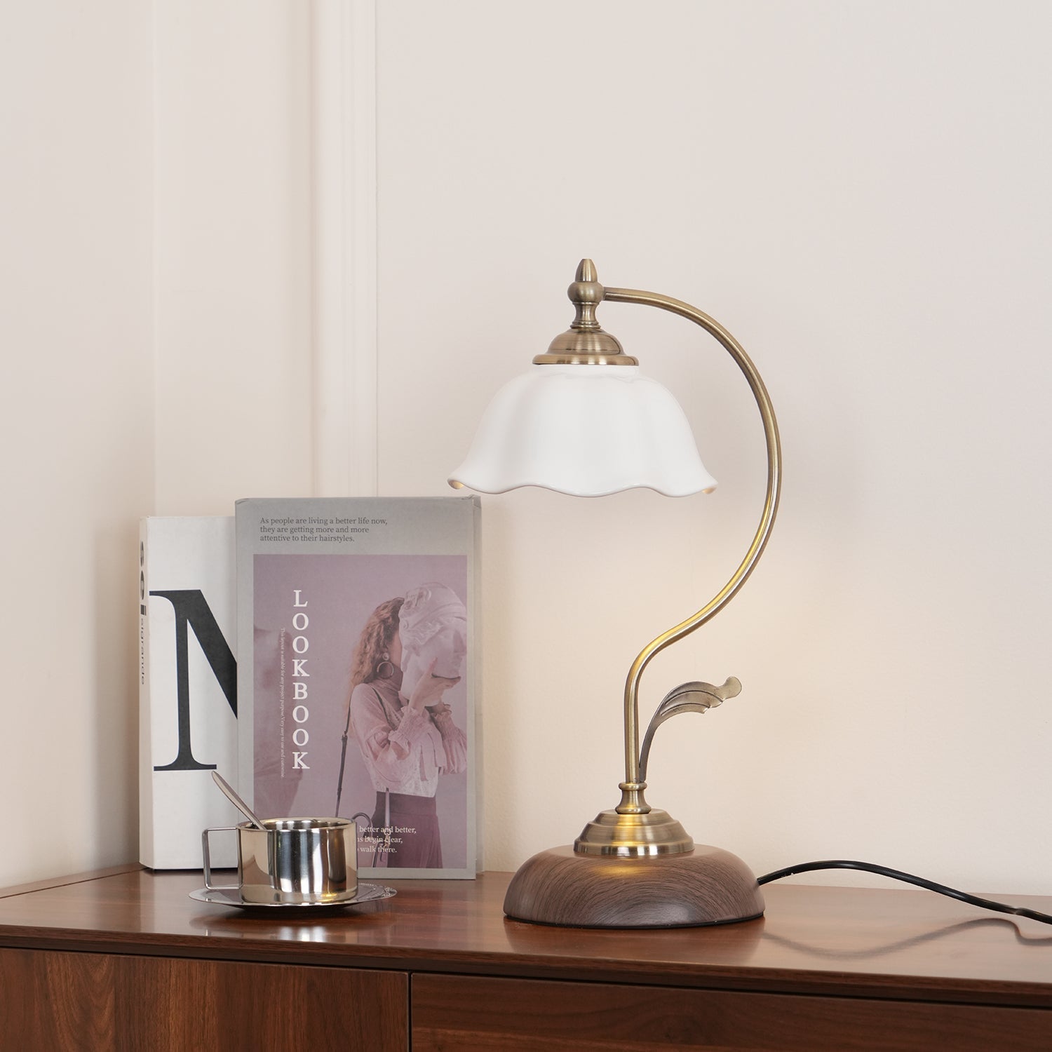 Vintage Laiton Table Lamp 6.7