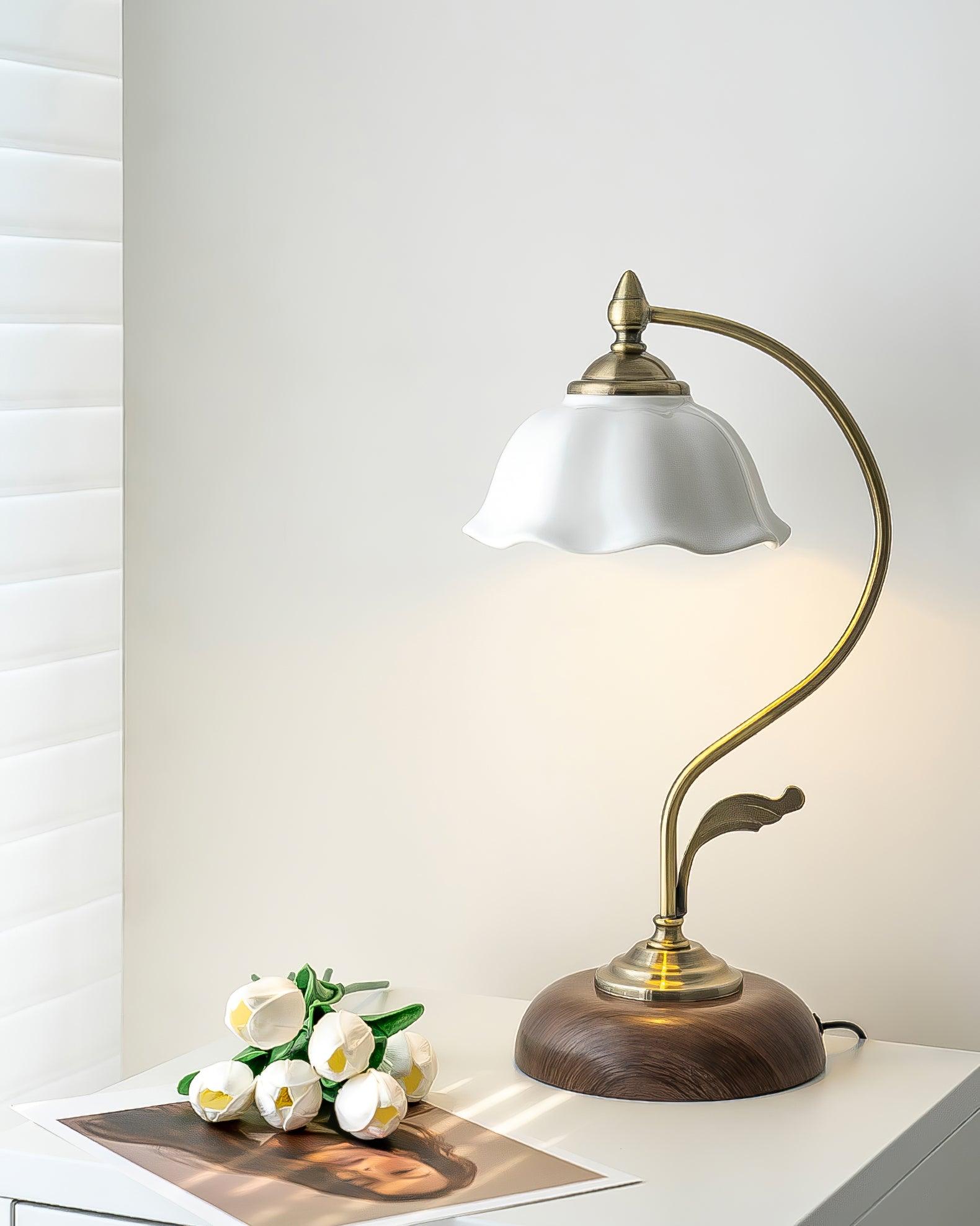 Vintage Laiton Table Lamp 6.7