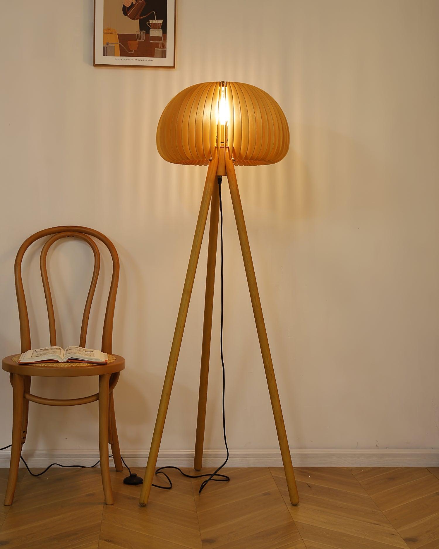 Wooden Pumpkin Floor Lamp detail view 4