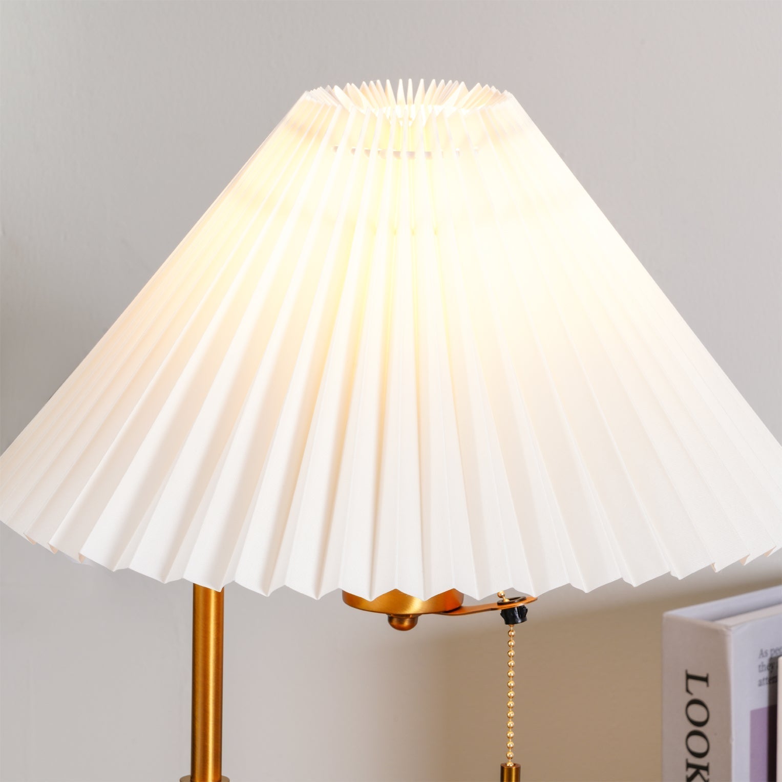 Wooden Retro Work Lamp Table Lamp detail view 11